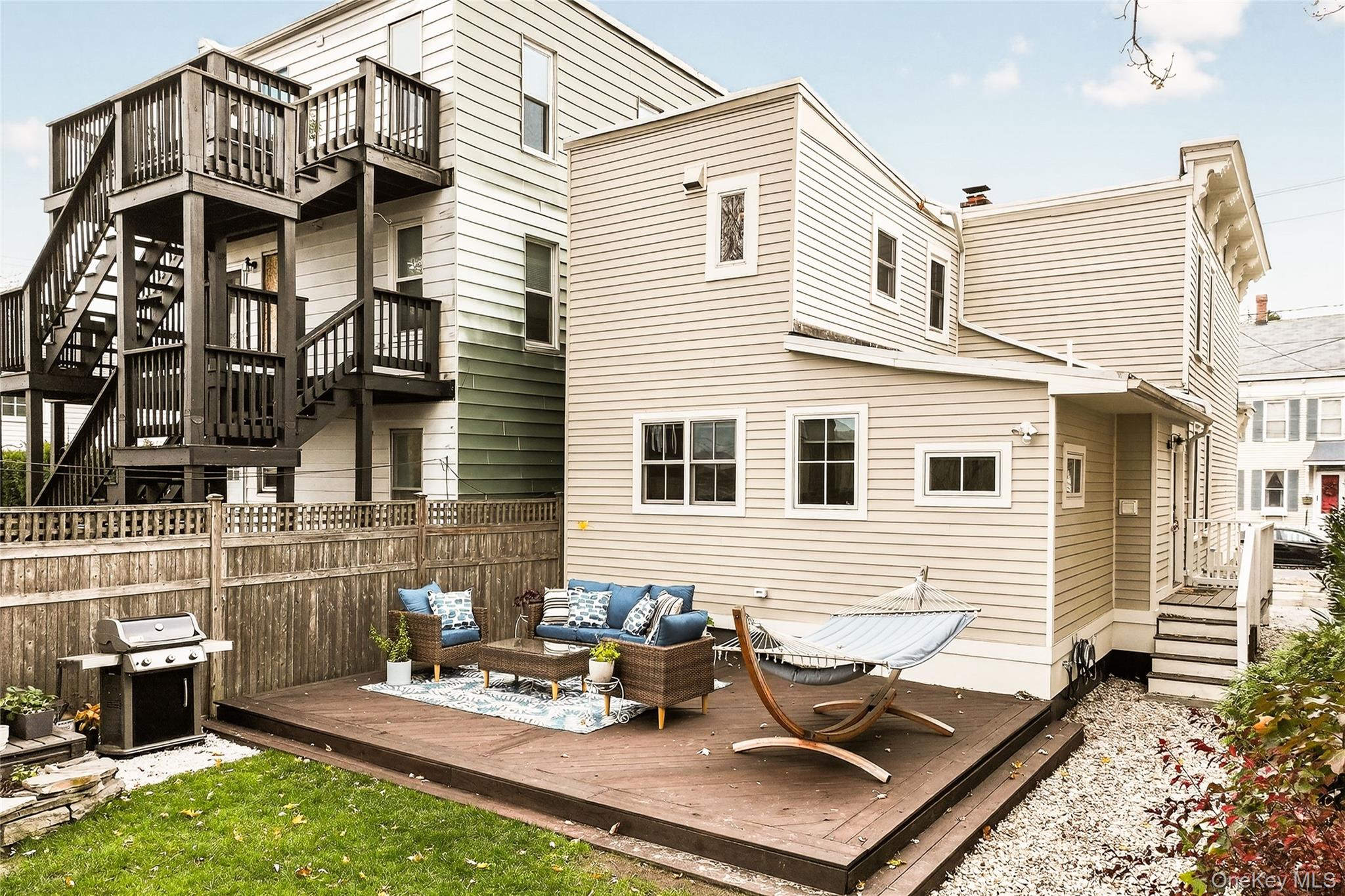 #20 photo, 19 8th Street, Hudson , NY 12534