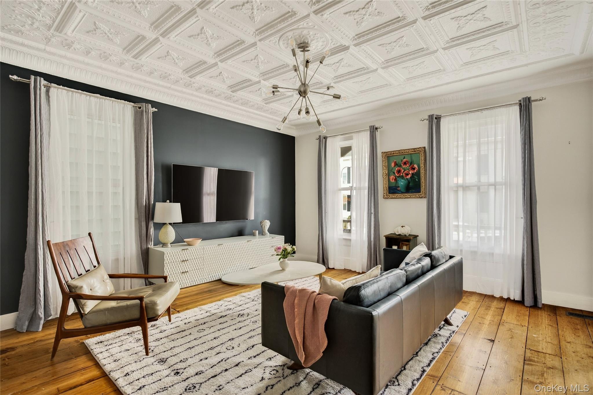 #9 photo, 19 8th Street, Hudson , NY 12534