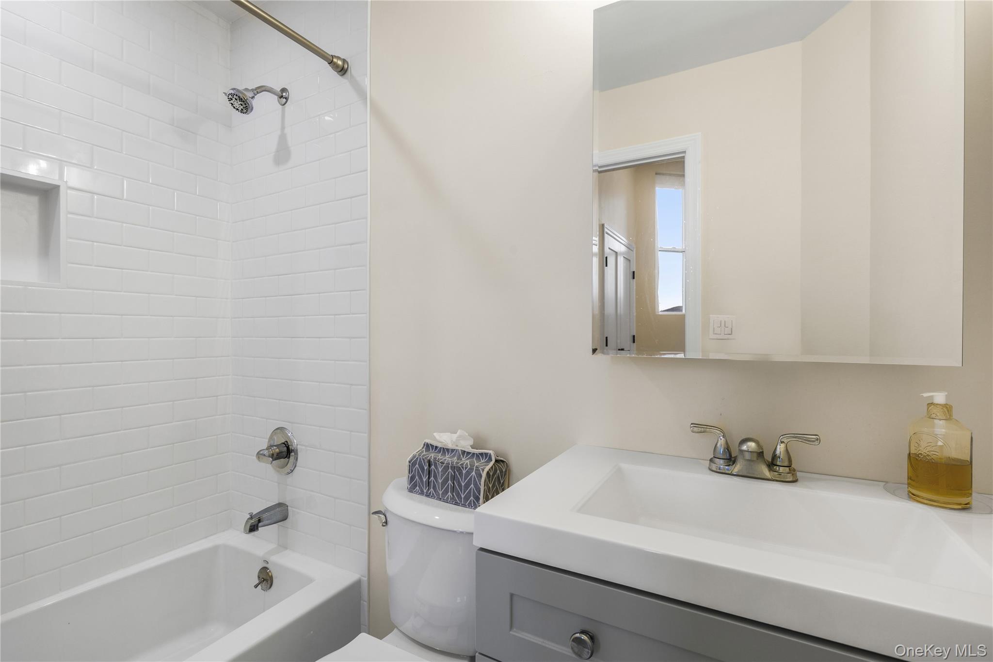 #17 photo, 16 Waterview Estate, Peekskill , NY 10566