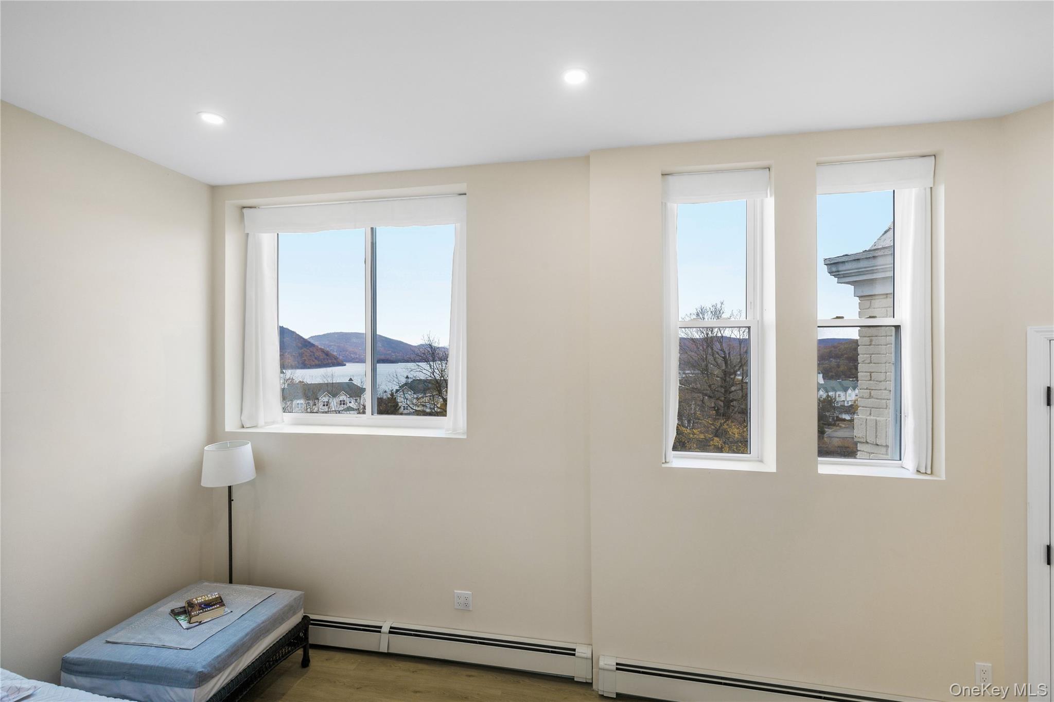 #18 photo, 16 Waterview Estate, Peekskill , NY 10566