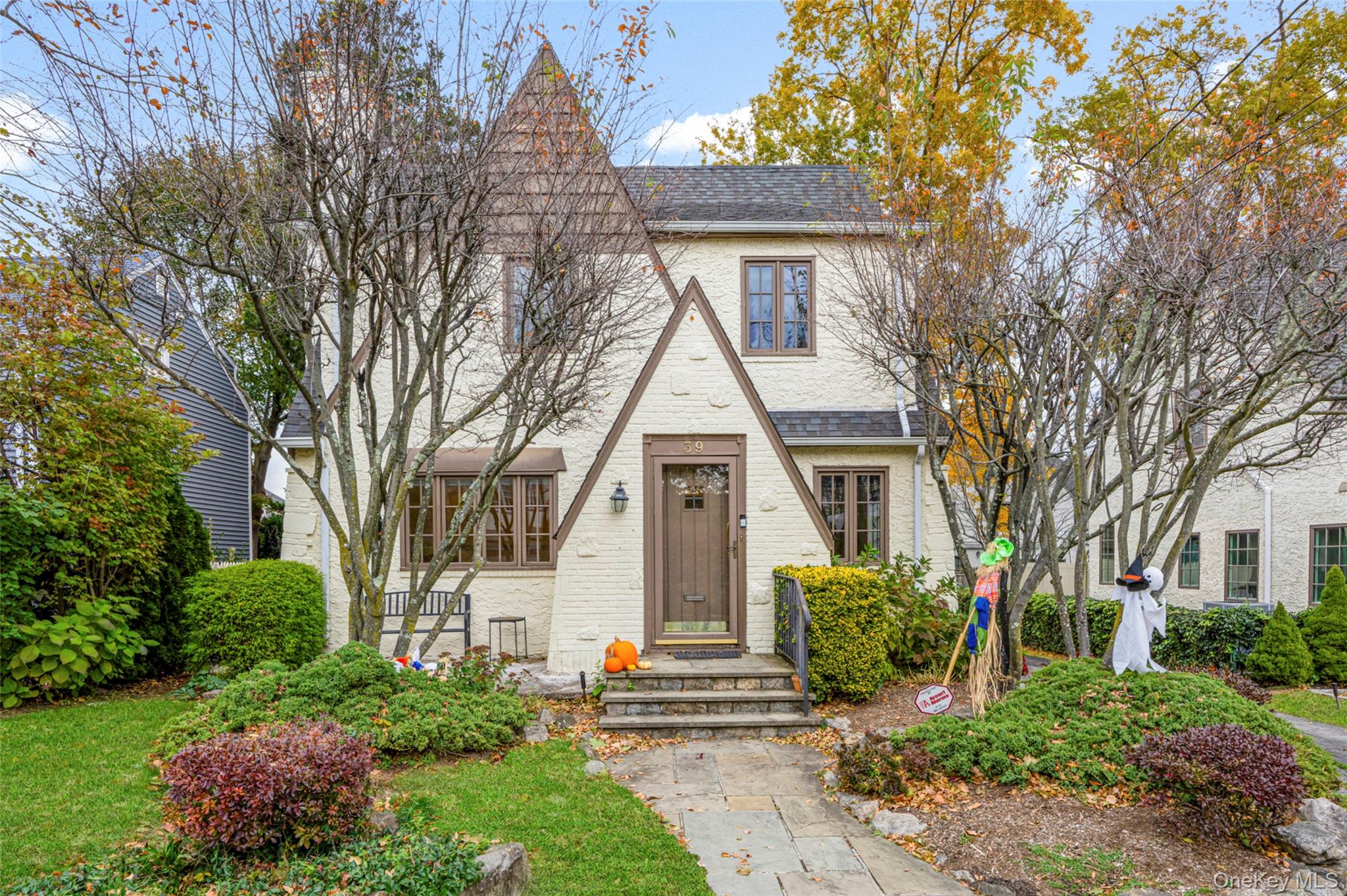 #1 photo, 39 Hillcrest Avenue, Larchmont , NY 10538