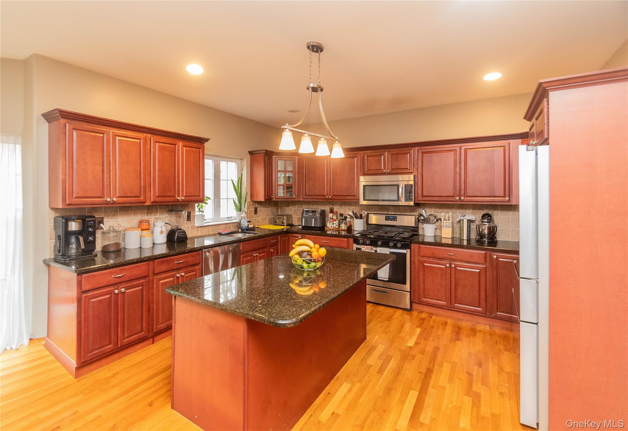 #14 photo, 93 Glen Rock Circle, Highland , NY 12528