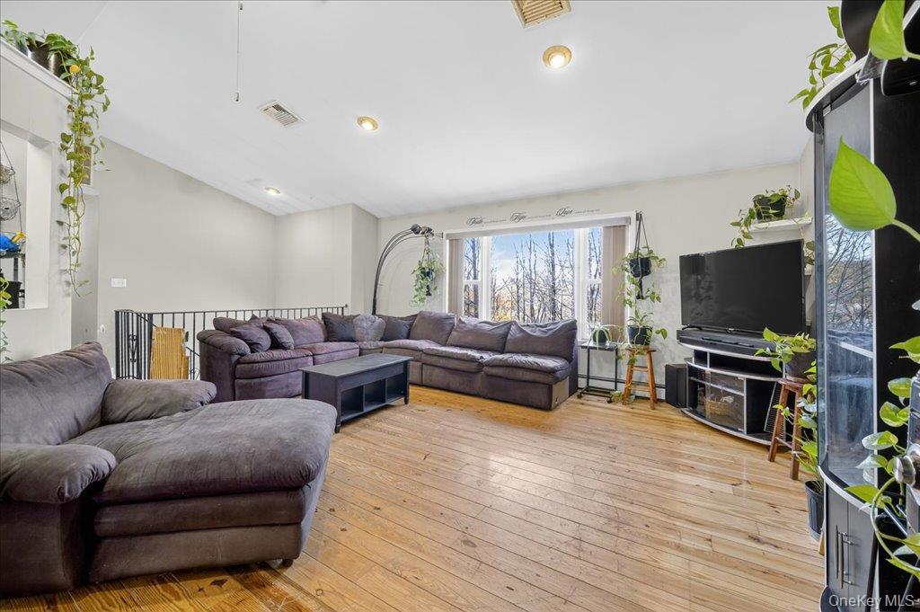 #6 photo, 74 Pocatello Road, Middletown , NY 10940