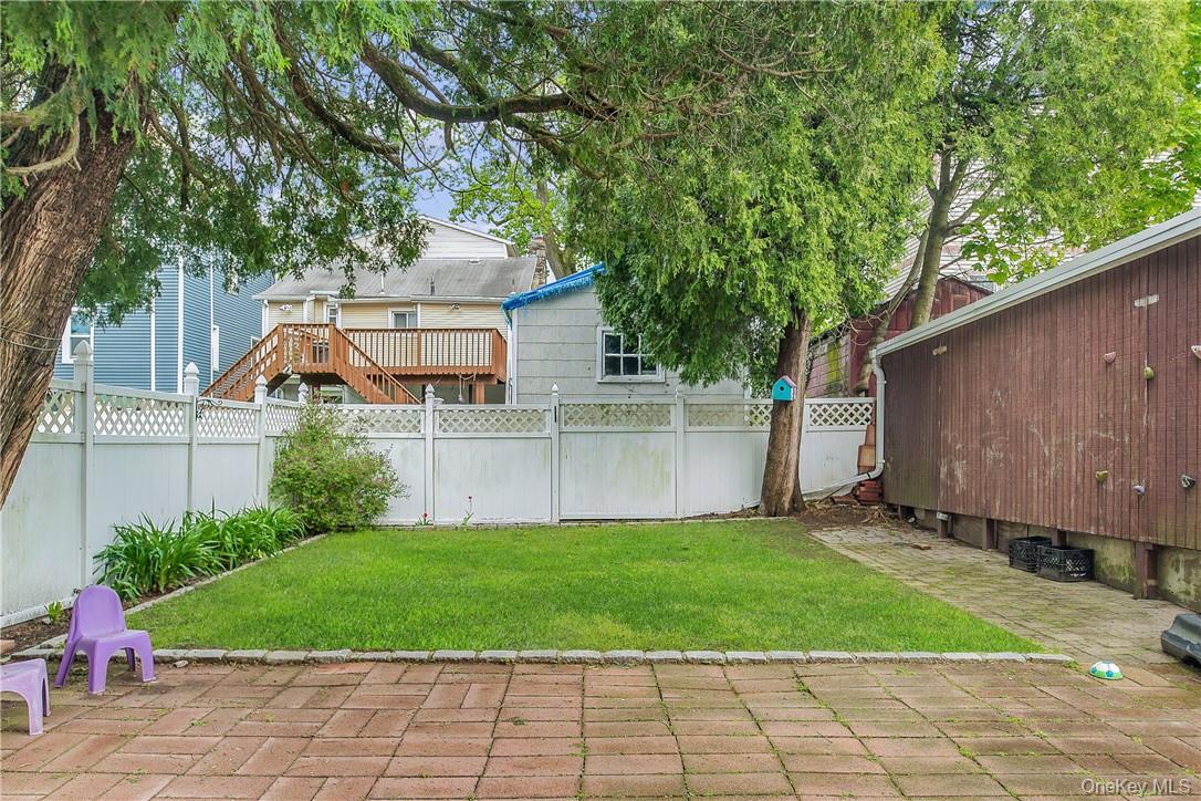 #20 photo, 520 River Avenue, Pelham , NY 10803