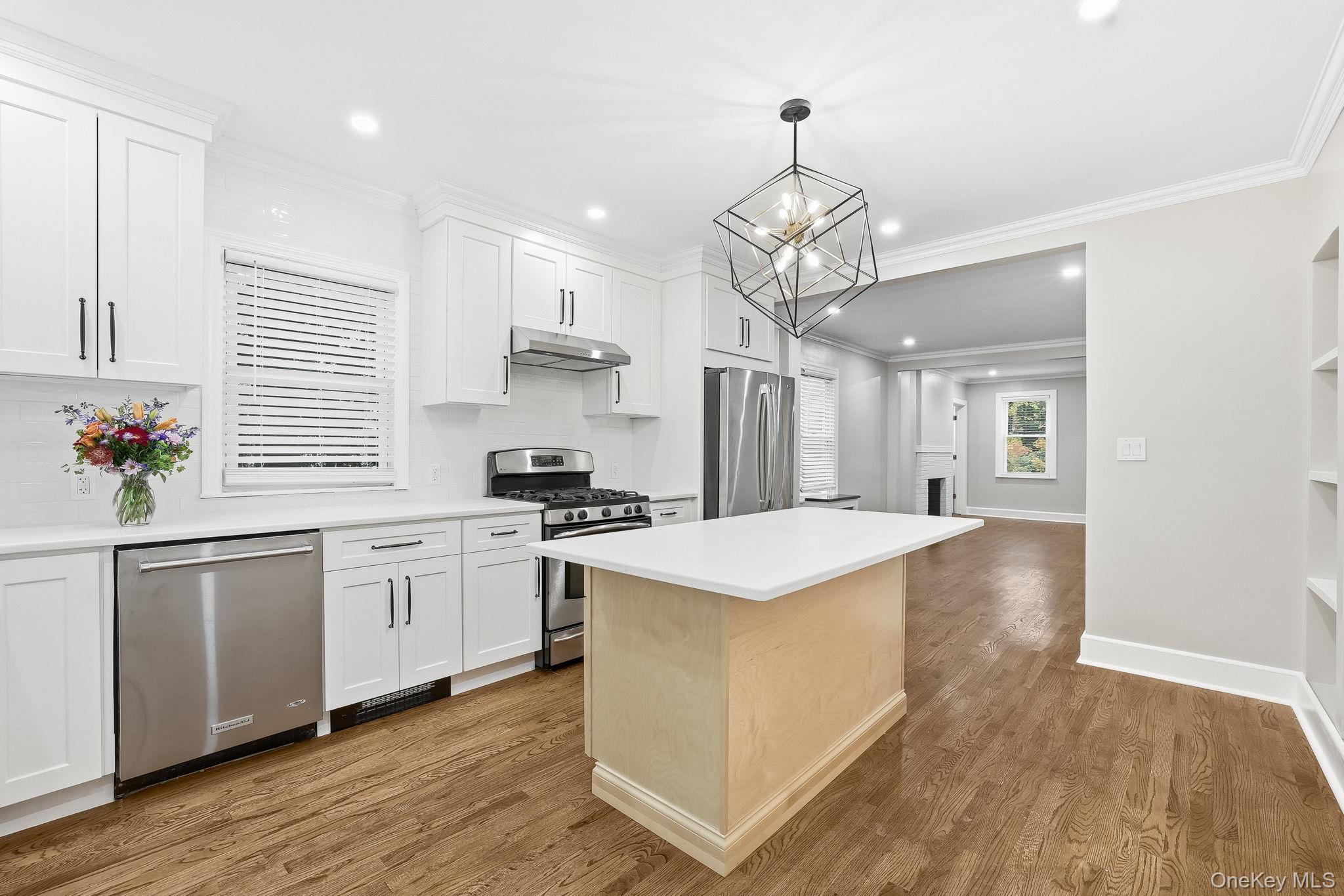 #8 photo, 520 River Avenue, Pelham , NY 10803