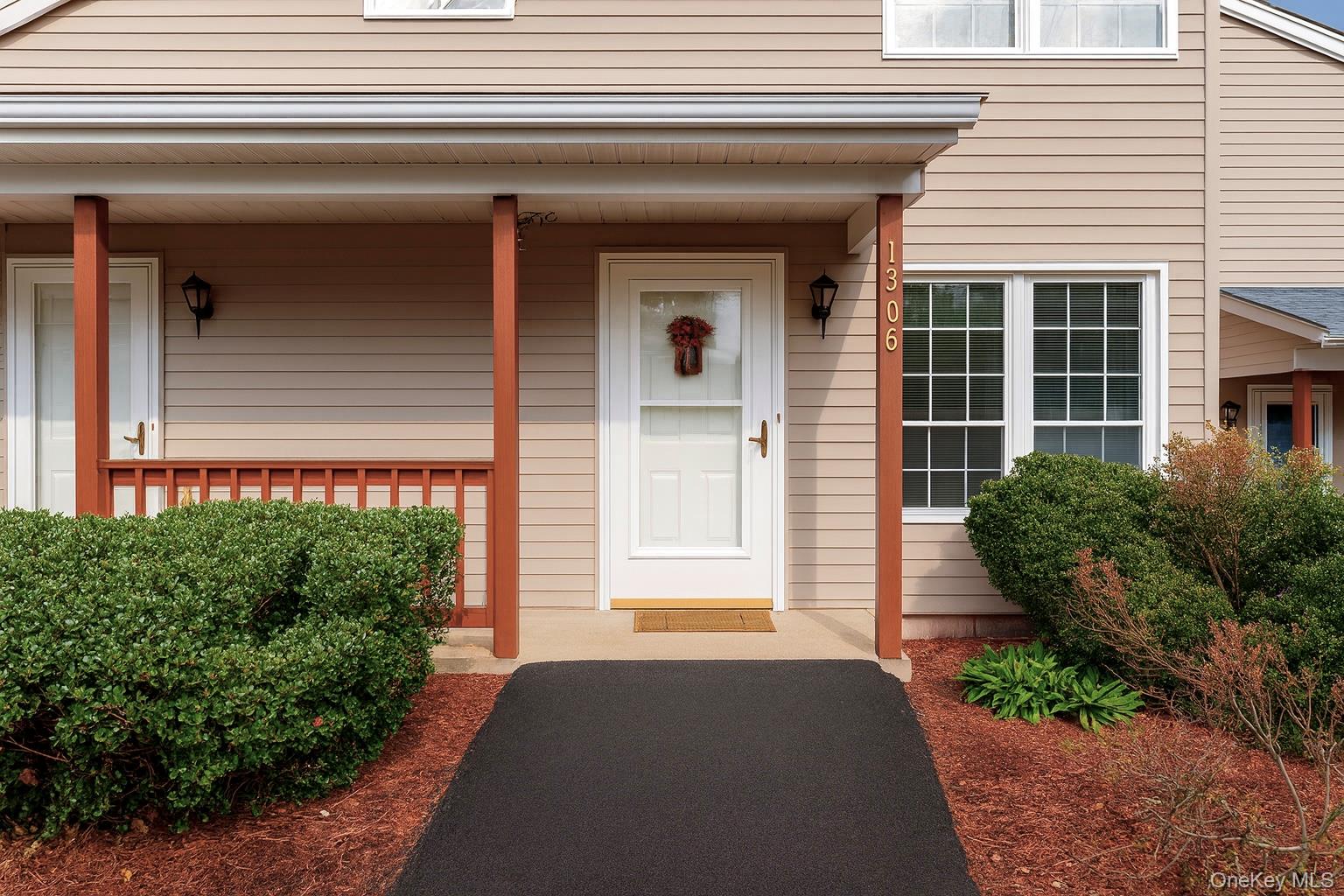 #3 photo, 1306 Rosewood Court, Highland Mills , NY 10930