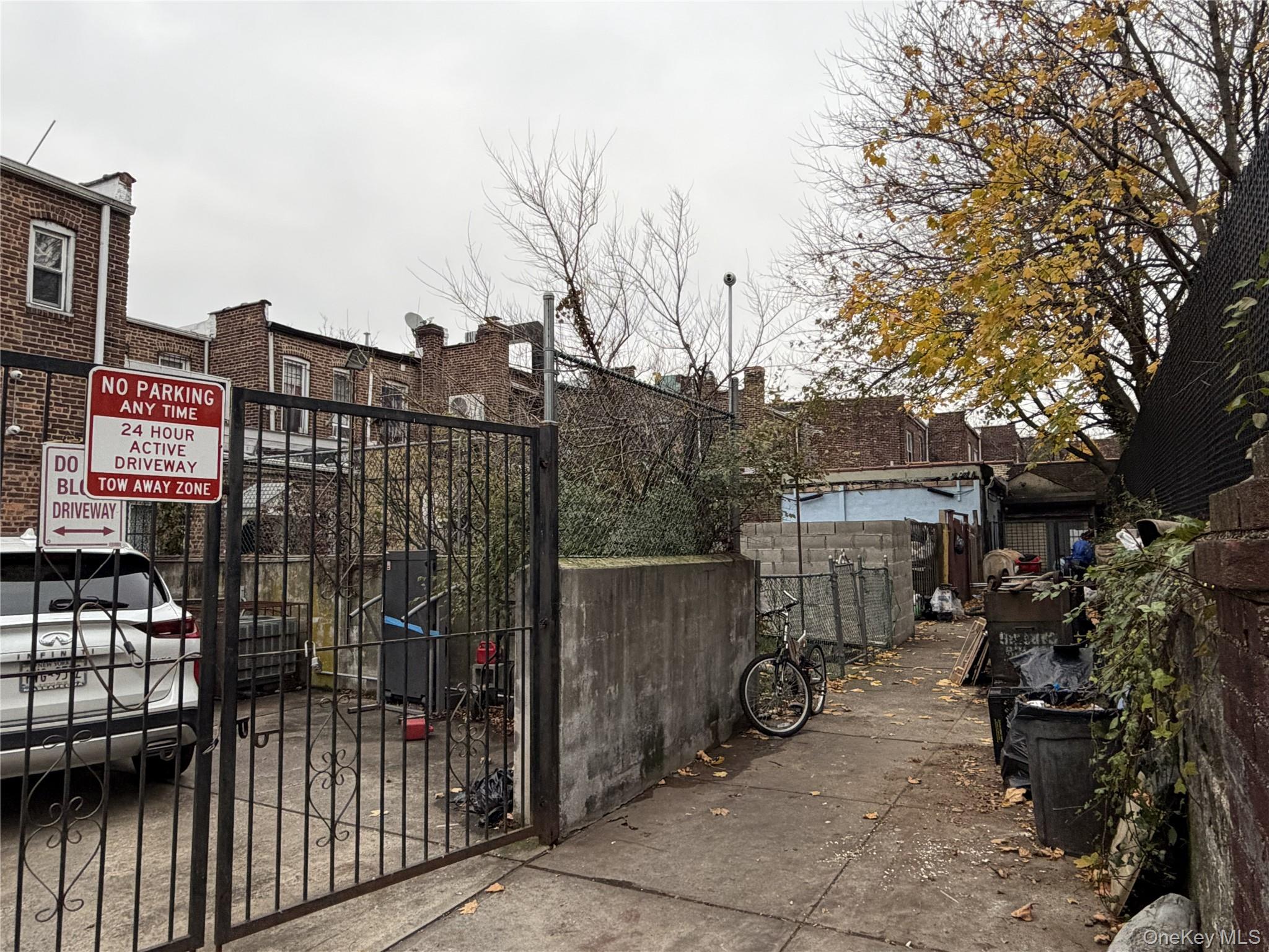 #5 photo, 11106 Farmers Boulevard, Saint Albans , NY 11412