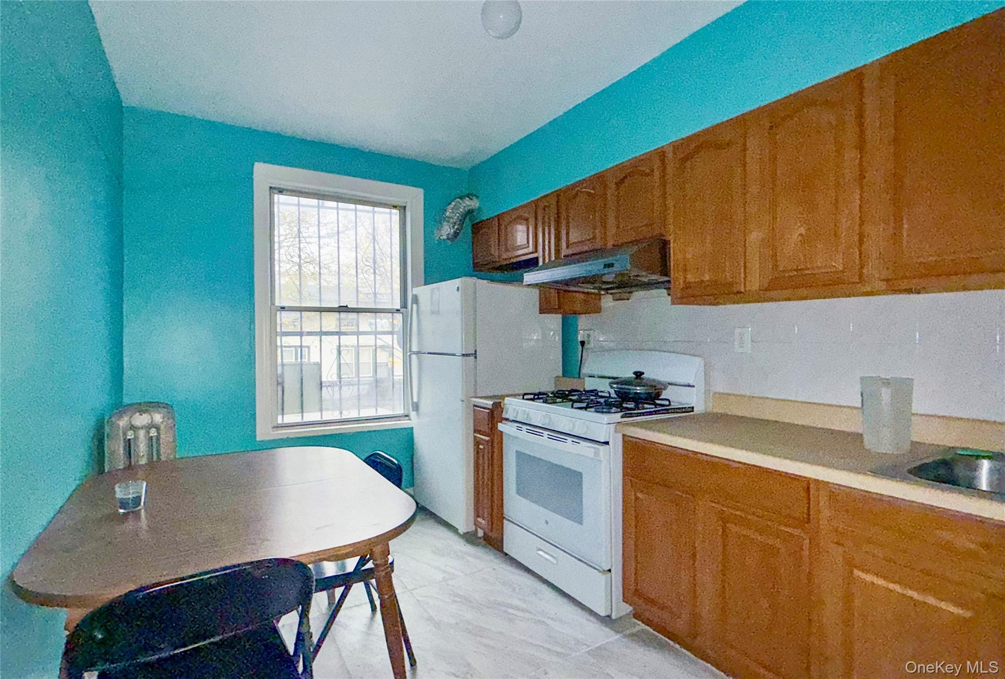 #7 photo, 11106 Farmers Boulevard, Saint Albans , NY 11412