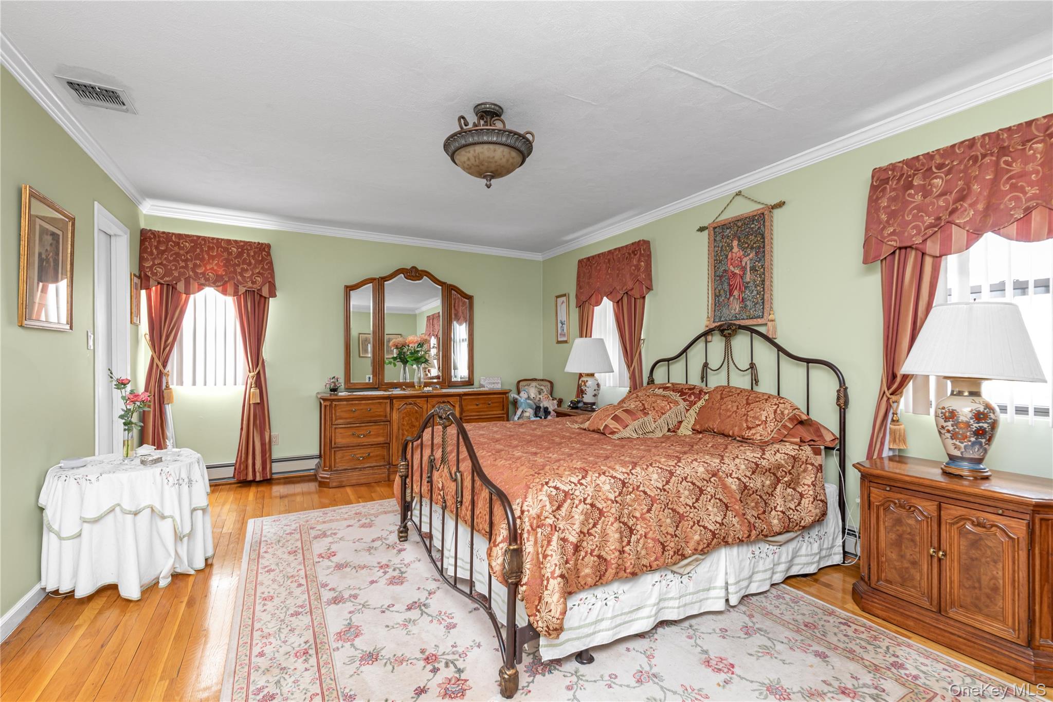 #14 photo, 2 Coolidge Avenue, Glen Head , NY 11545