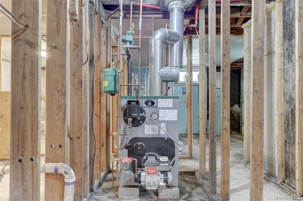 #9 photo, 717 Doane Avenue, Bellport , NY 11713