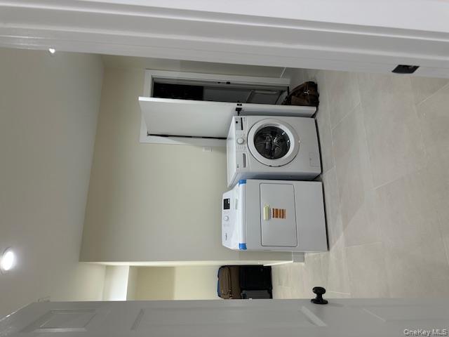 #9 photo, 49 Pilgrim Lane, Westbury , NY 11590