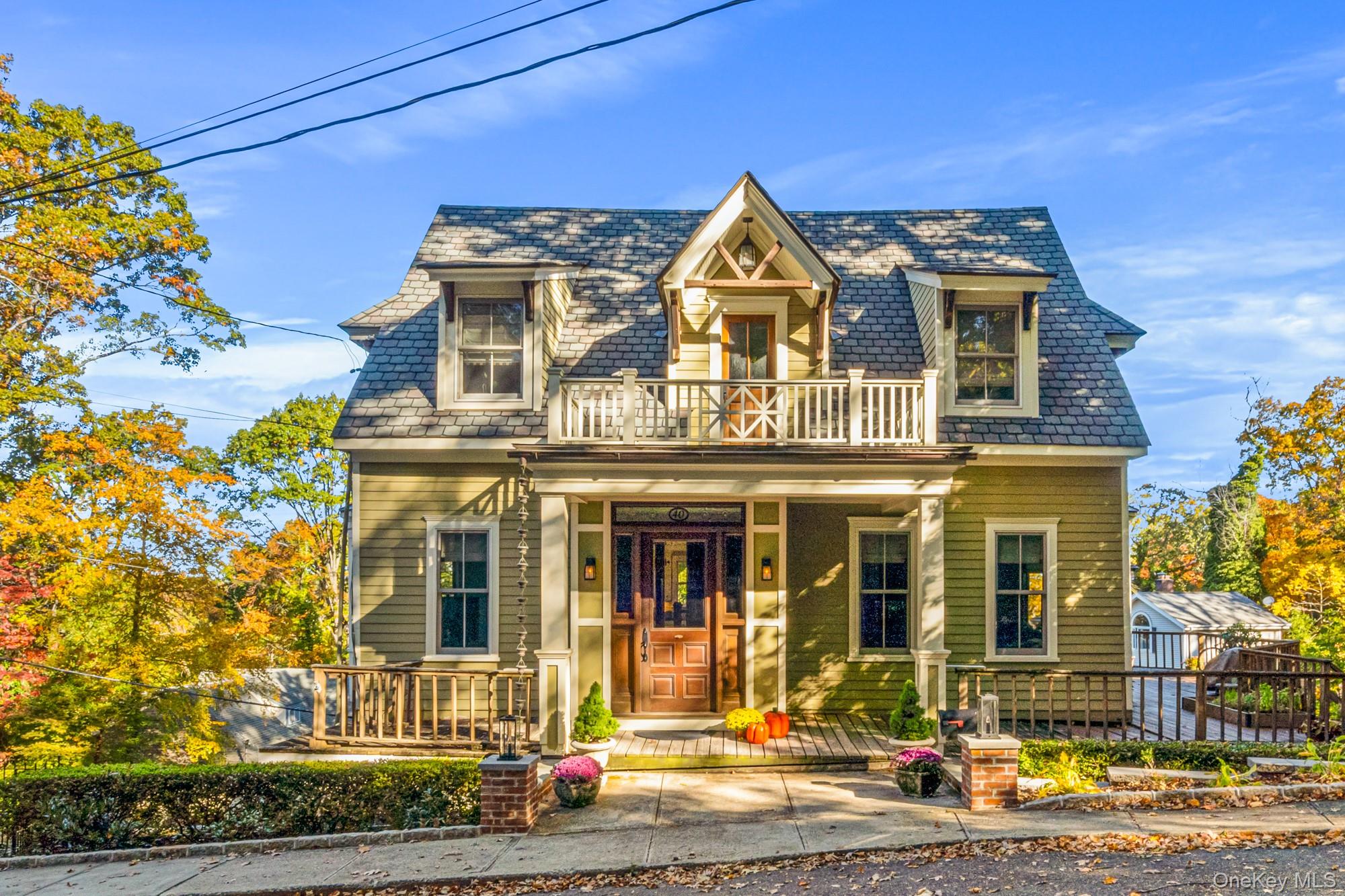 #2 photo, 40 Park Way, Sea Cliff , NY 11579