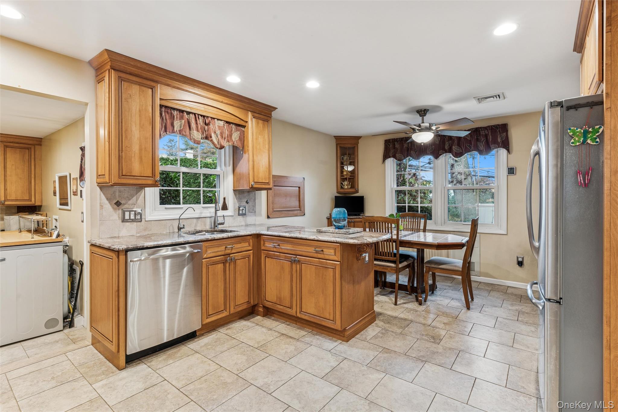 #10 photo, 126 Andover Road, Rockville Centre , NY 11570