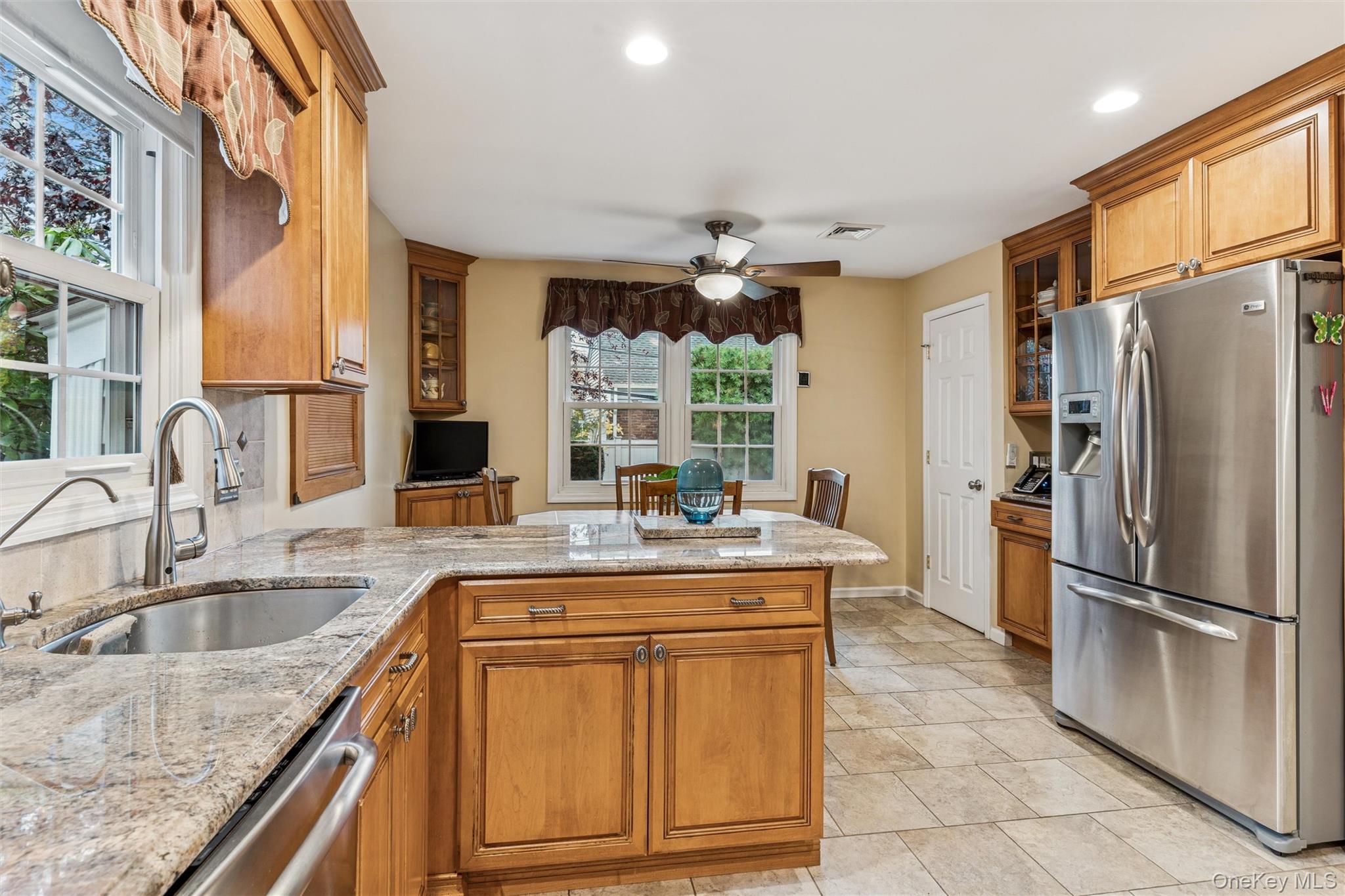 #11 photo, 126 Andover Road, Rockville Centre , NY 11570