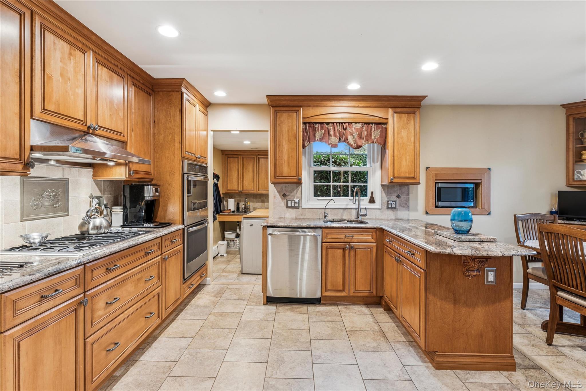 #9 photo, 126 Andover Road, Rockville Centre , NY 11570