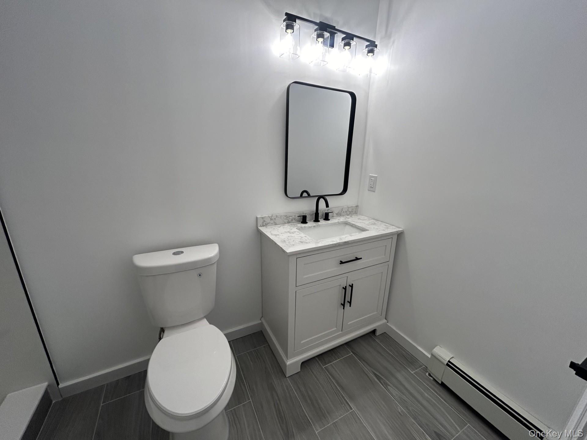 #11 photo, 5 Norfolk Court, Coram , NY 11727