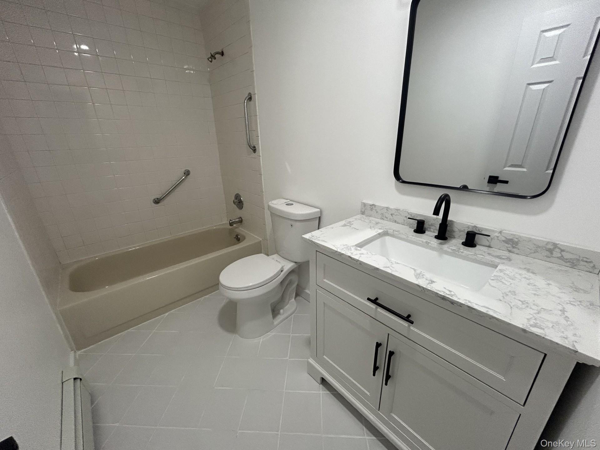 #16 photo, 5 Norfolk Court, Coram , NY 11727