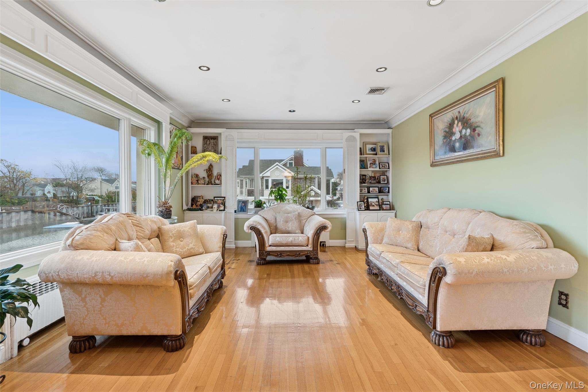 #5 photo, 615 E State Street, Long Beach , NY 11561