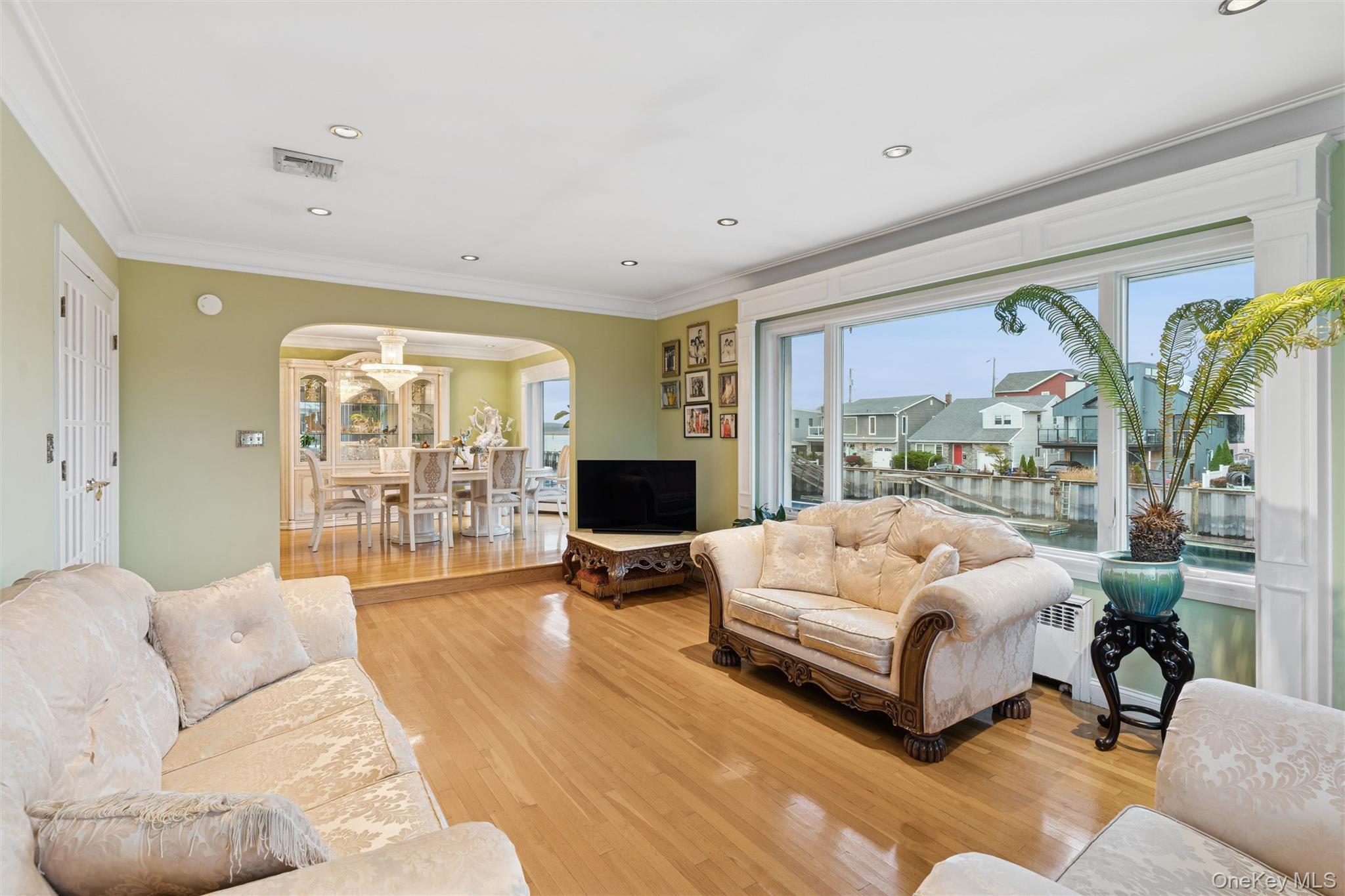 #6 photo, 615 E State Street, Long Beach , NY 11561