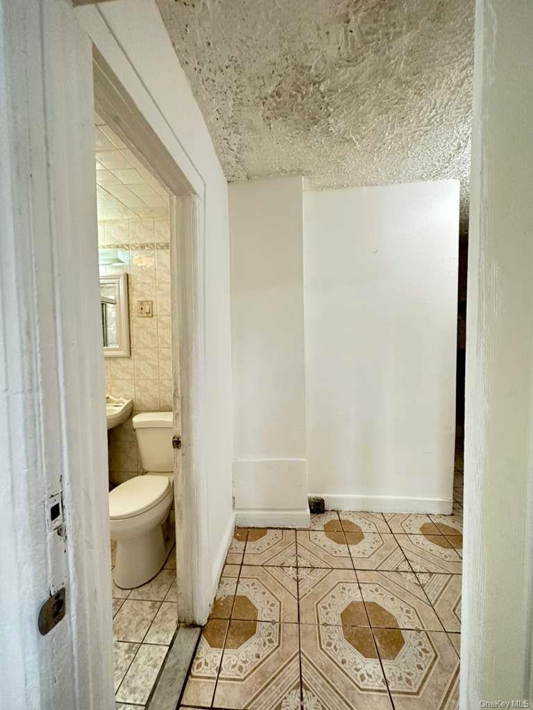 #4 photo, 9126 183rd Street, Hollis , NY 11423