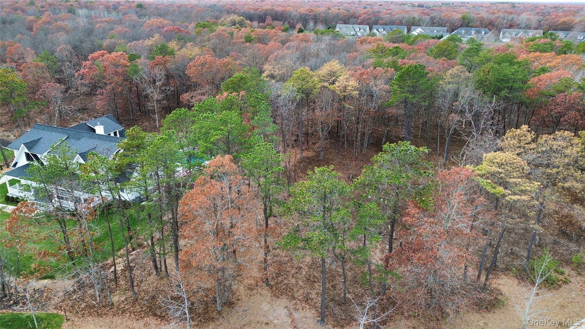 #3 photo, 16 Sophia Court, Westhampton , NY 11977