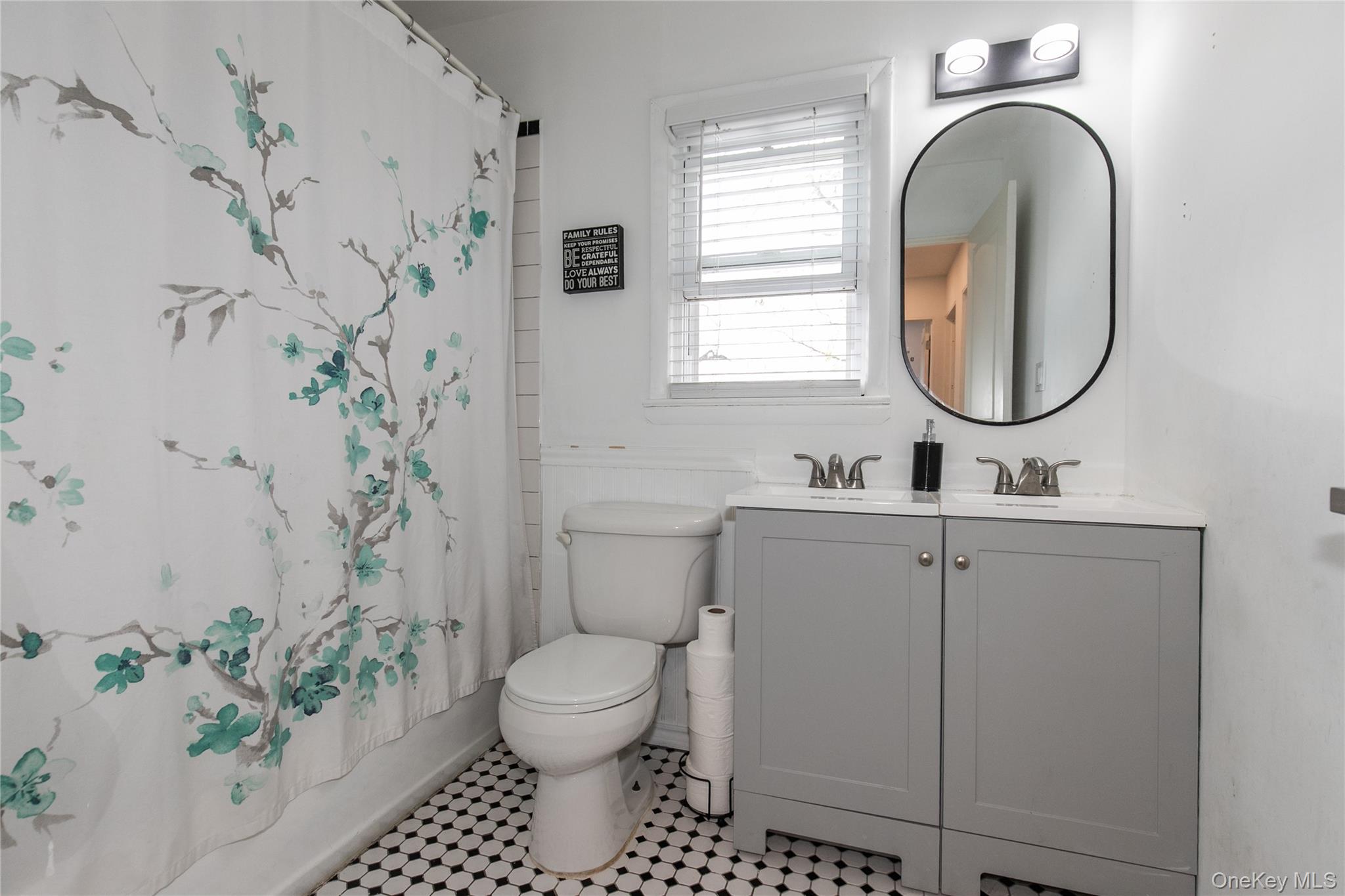 #10 photo, 34 Avondale Street, Valley Stream , NY 11581