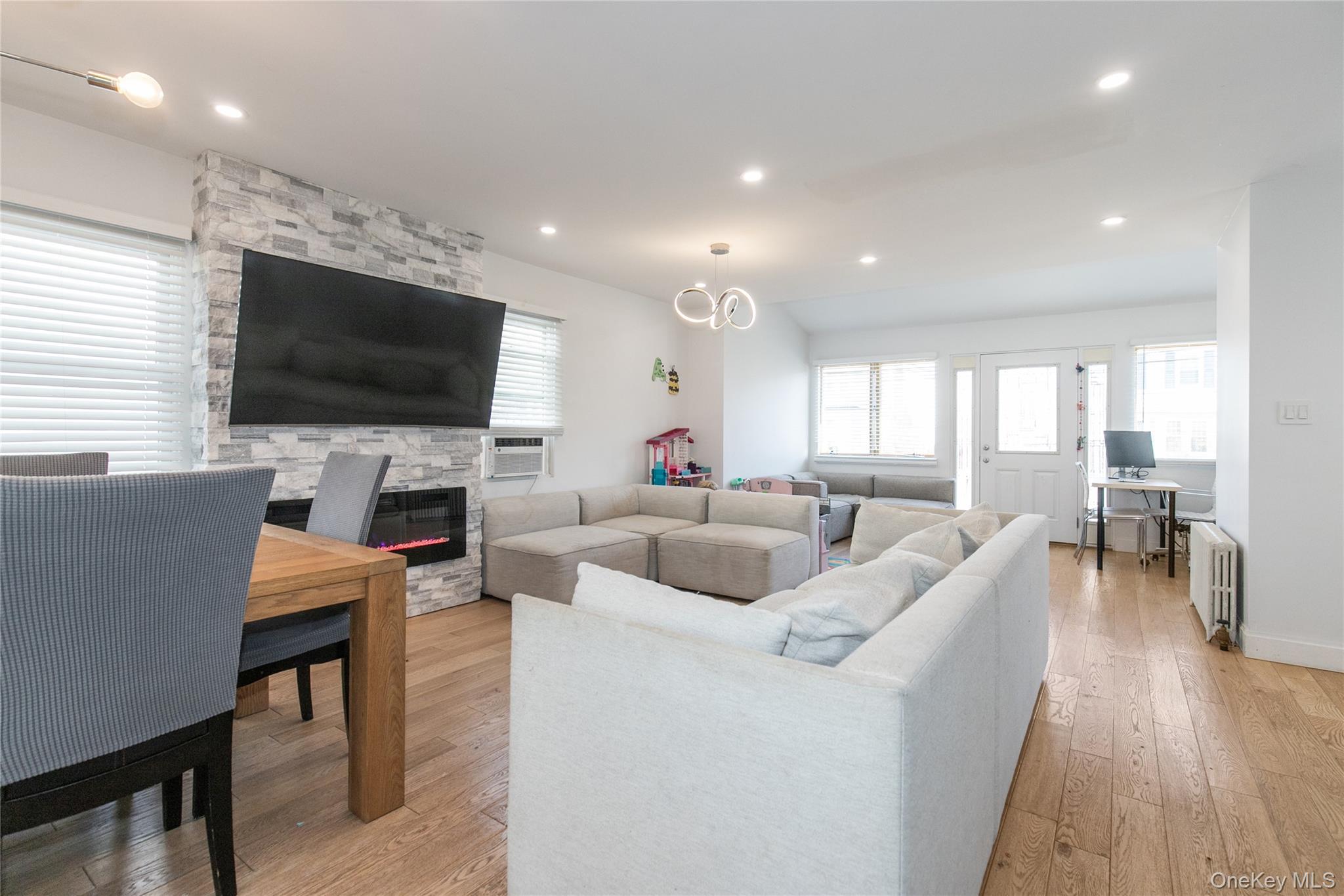 #5 photo, 34 Avondale Street, Valley Stream , NY 11581