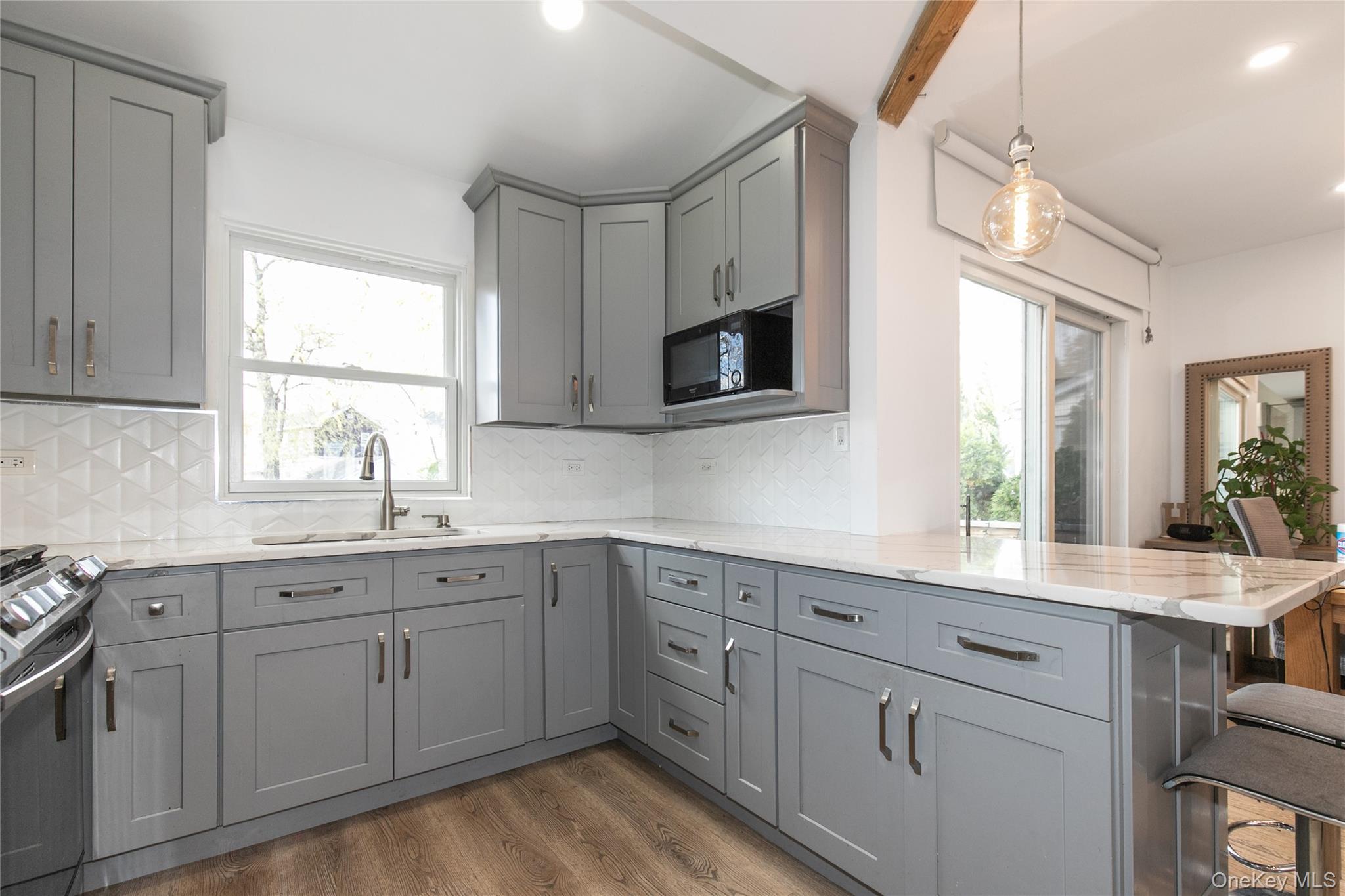 #9 photo, 34 Avondale Street, Valley Stream , NY 11581