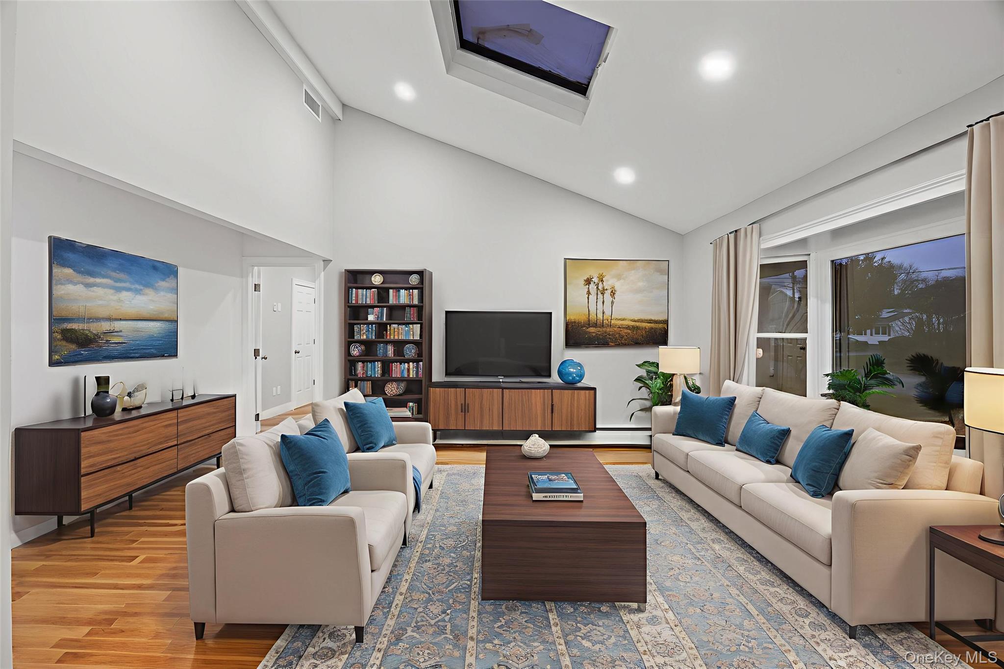 #3 photo, 187 Audwin Drive, Islip Terrace , NY 11752