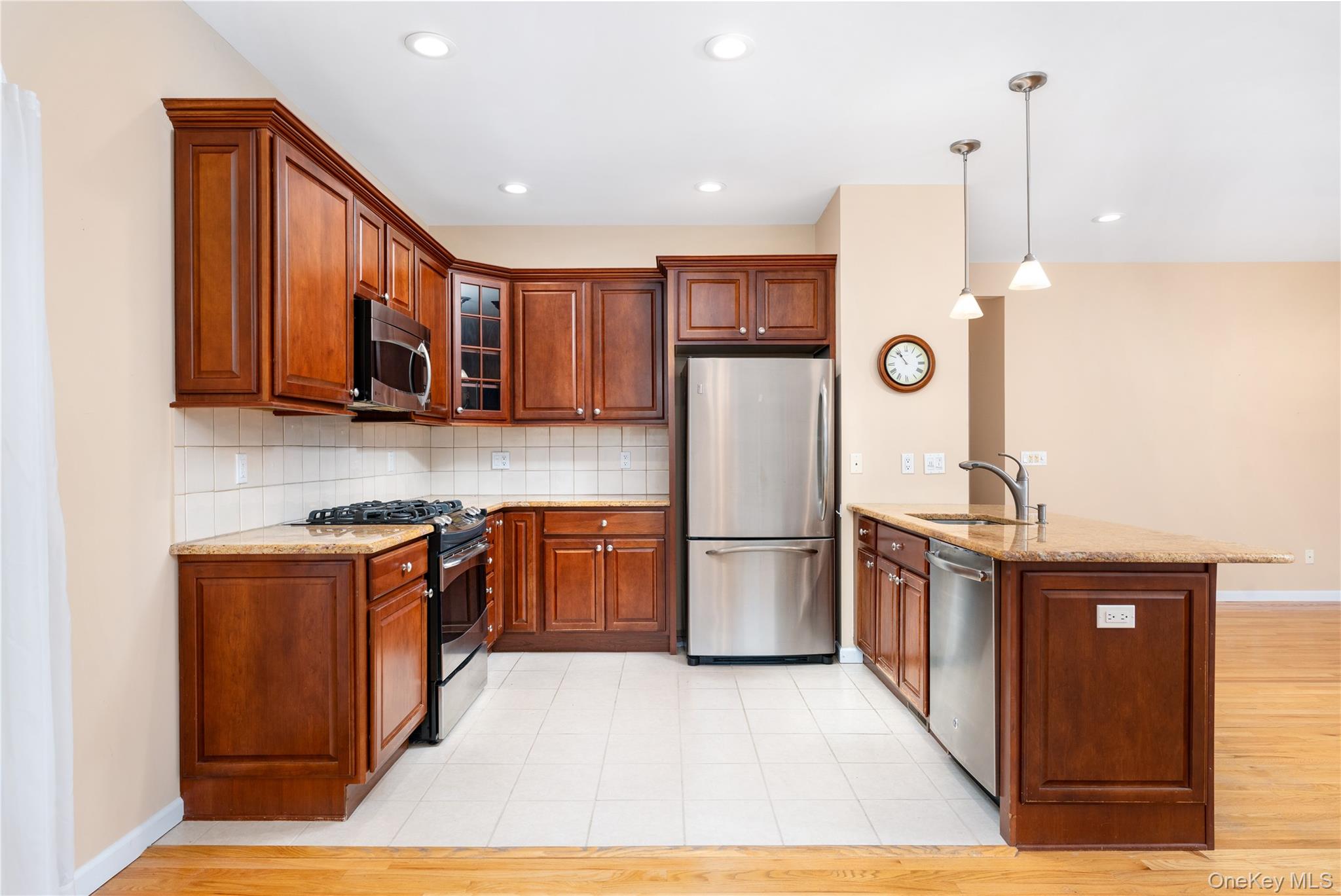 #10 photo, 230 Ira Road, Mount Sinai , NY 11766