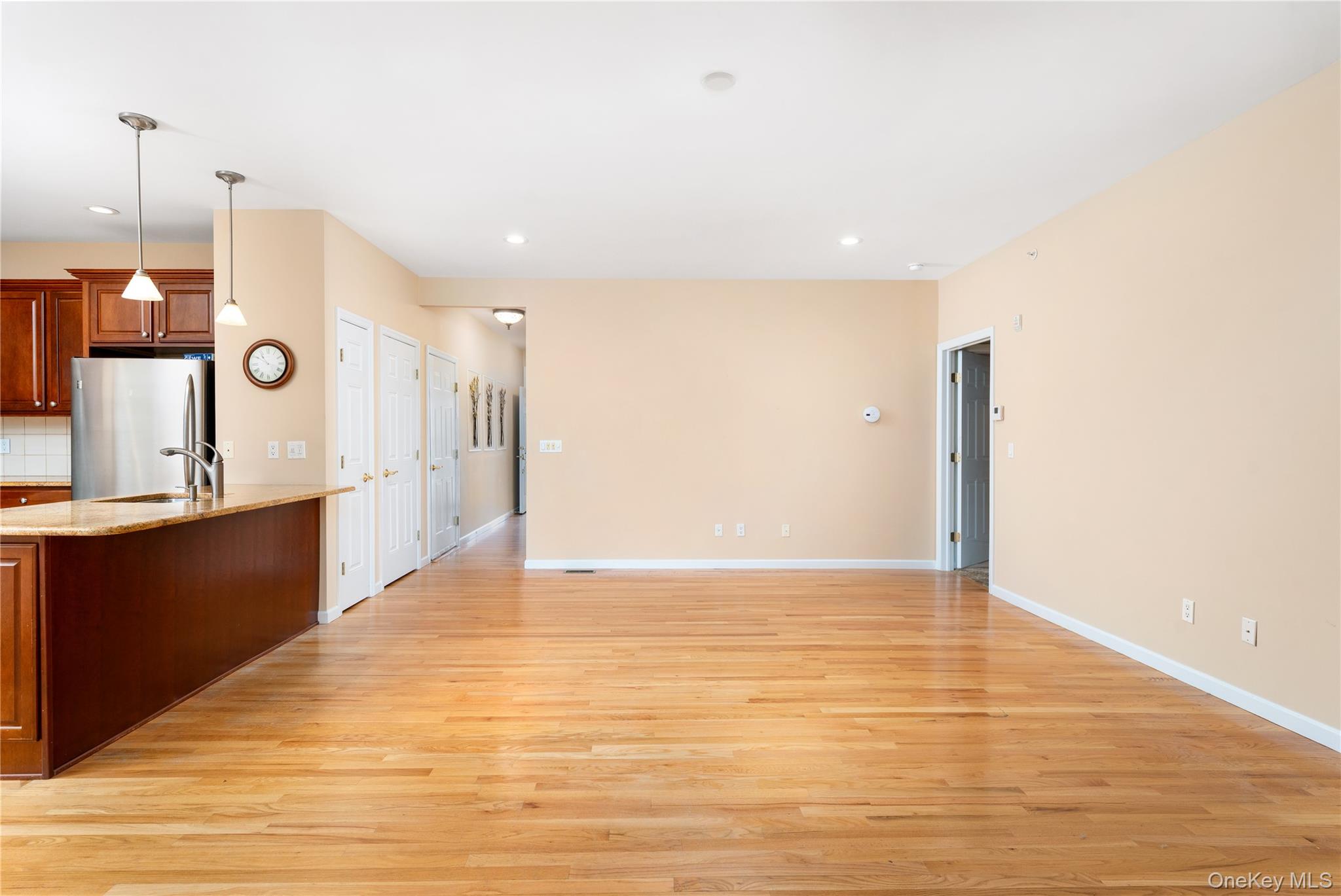 #8 photo, 230 Ira Road, Mount Sinai , NY 11766