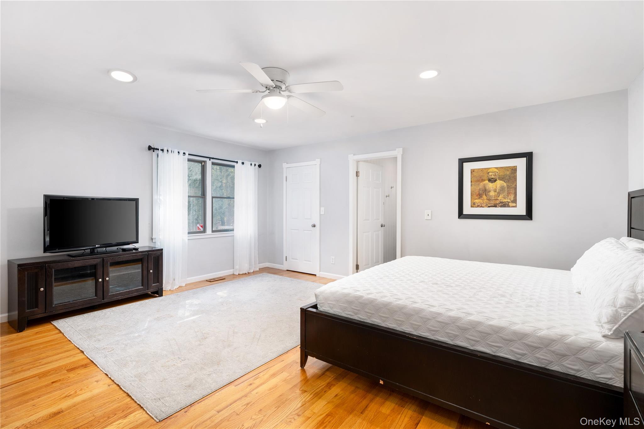 #12 photo, 5 Bay Woods Drive, Hampton Bays , NY 11946