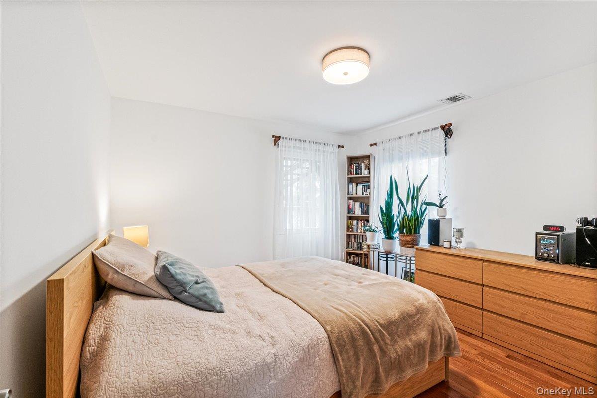 #11 photo, 4928 Express Drive, Ronkonkoma , NY 11779