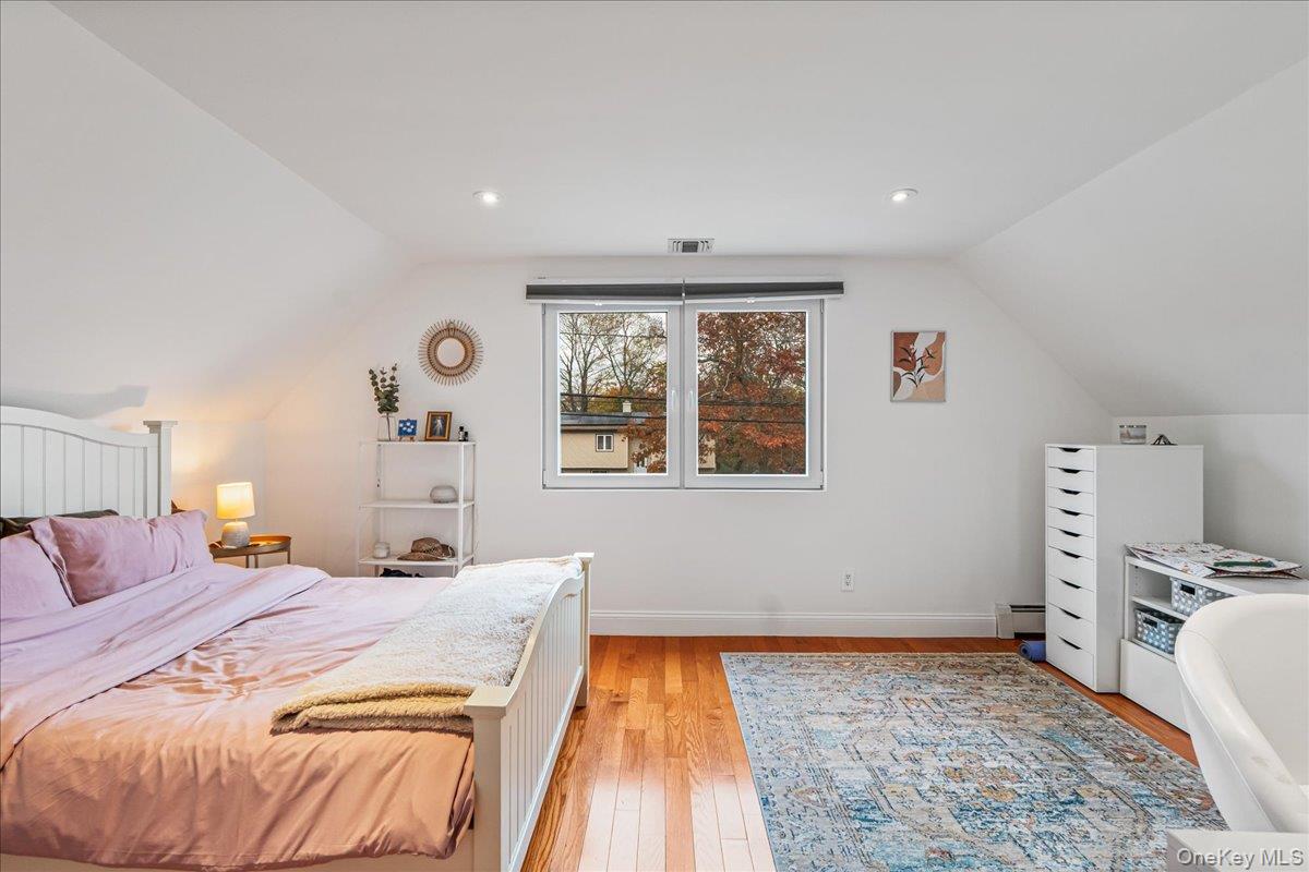 #14 photo, 4928 Express Drive, Ronkonkoma , NY 11779