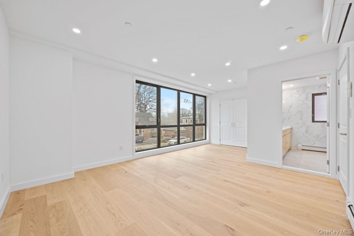 #12 photo, 33-01 213th Street, Bayside , NY 11361