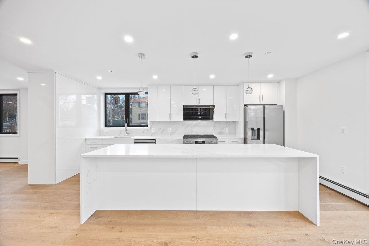 #17 photo, 33-01 213th Street, Bayside , NY 11361