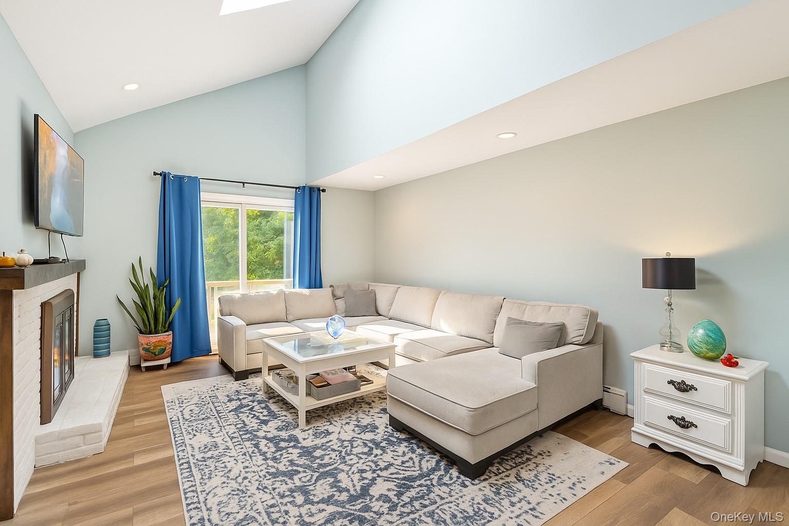 #16 photo, 69 Lauren Avenue, Dix Hills , NY 11746