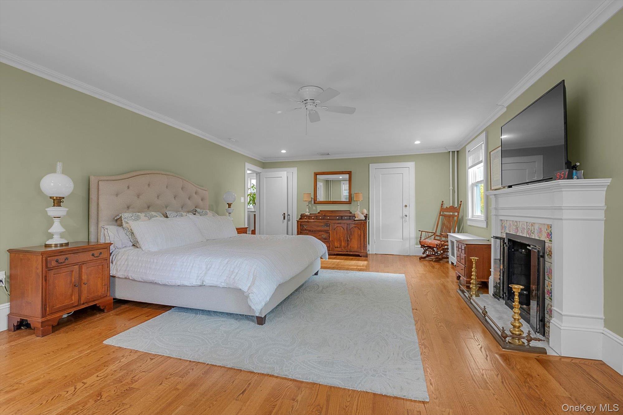 #19 photo, 1 Deepdale Drive, Great Neck , NY 11021