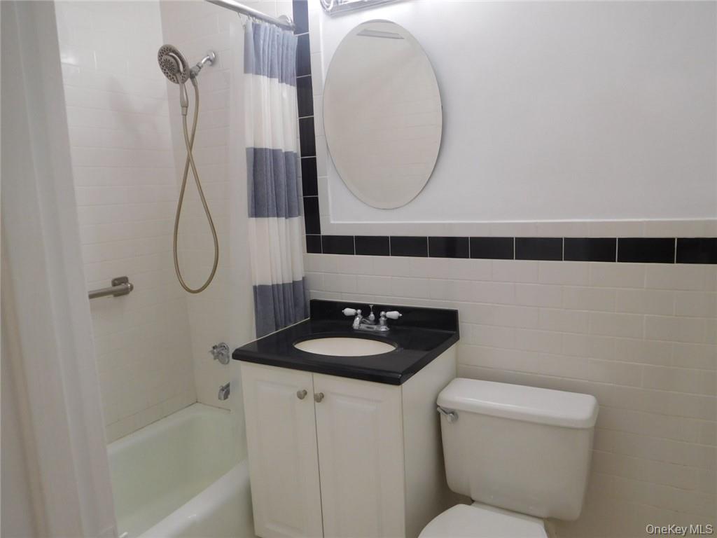 #15 photo, 2 Consulate Drive, Tuckahoe , NY 10707