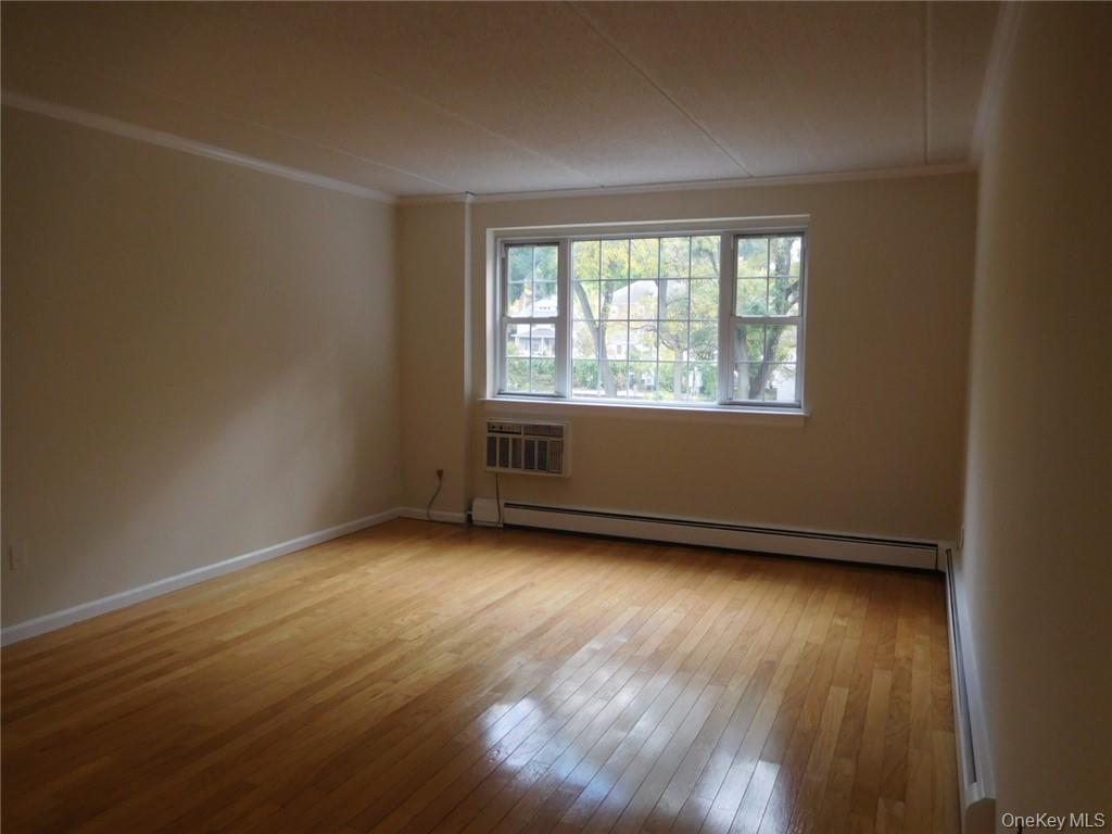 #7 photo, 2 Consulate Drive, Tuckahoe , NY 10707