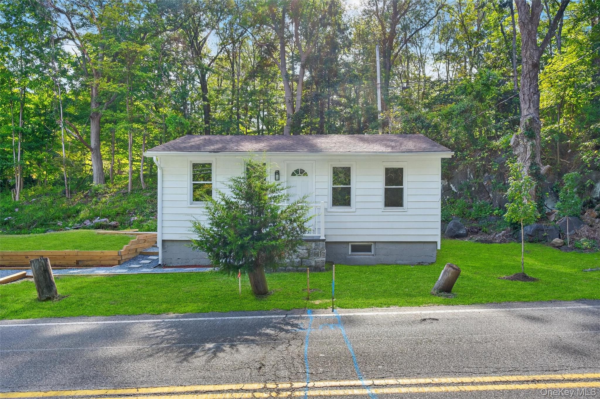 #1 photo, 2091 Maple Avenue, Cortlandt Manor , NY 10567