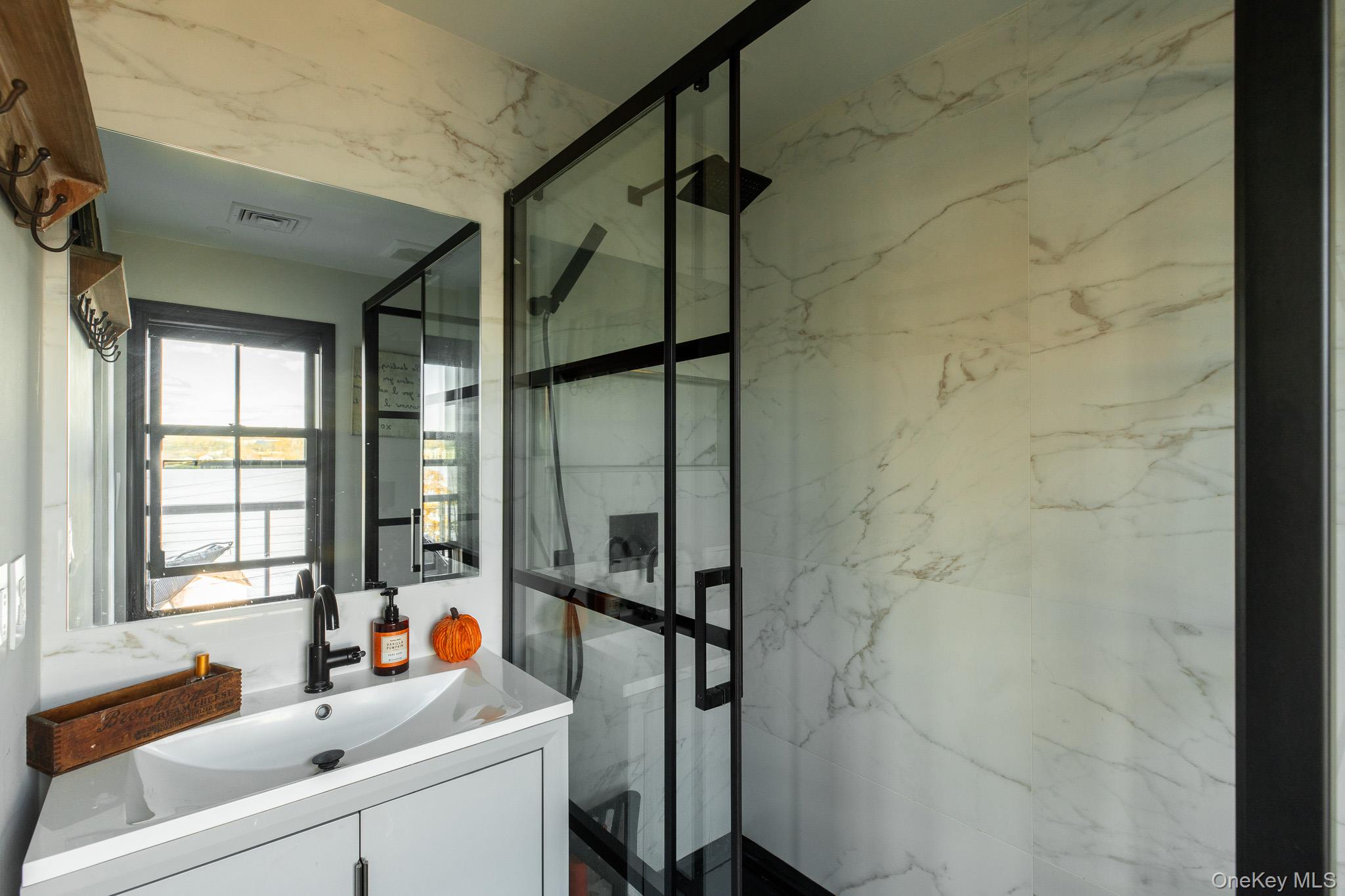 #20 photo, 5 Willow Dock Road, Highland , NY 12528