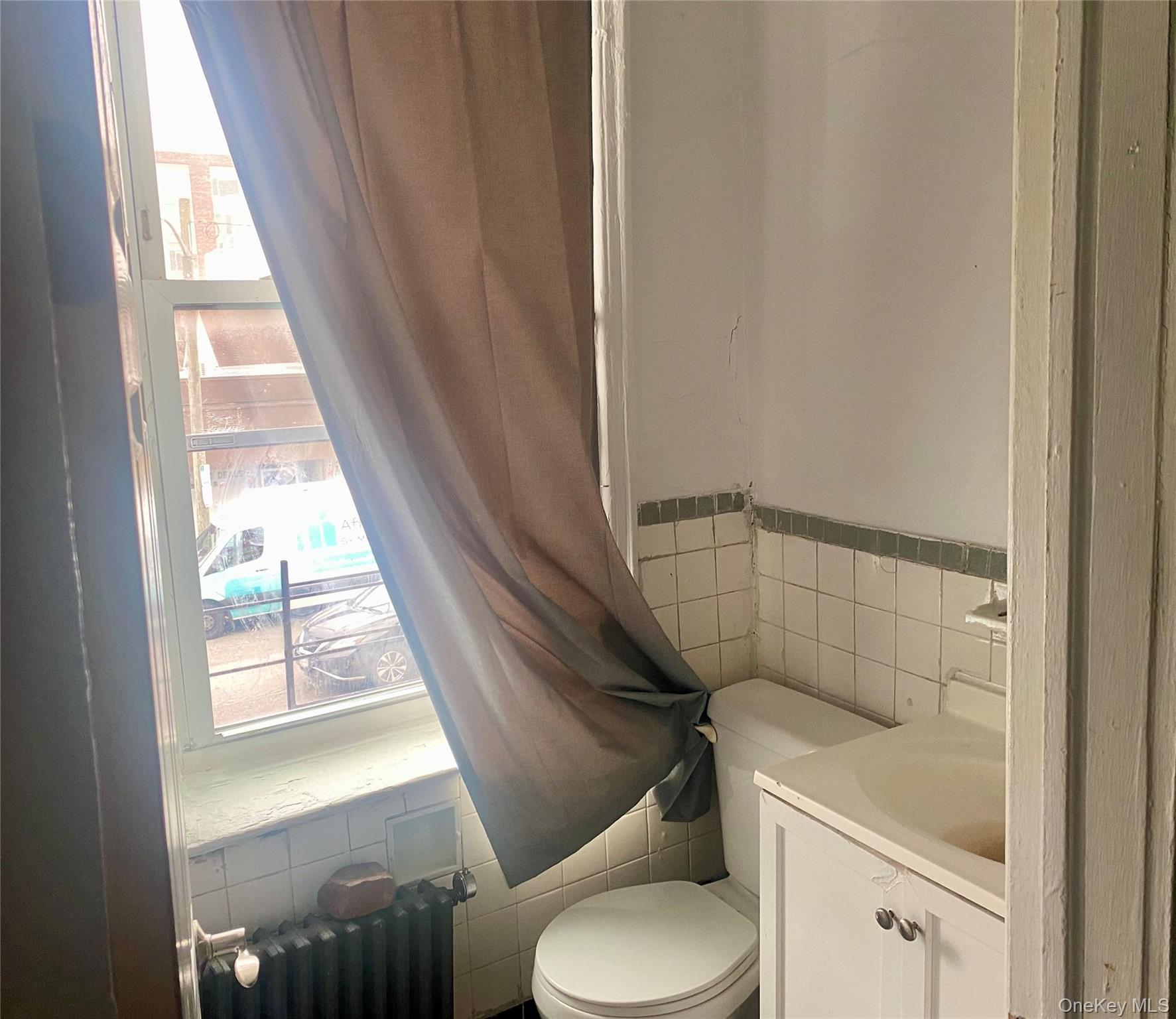 #5 photo, 370 North Avenue, New Rochelle , NY 10801