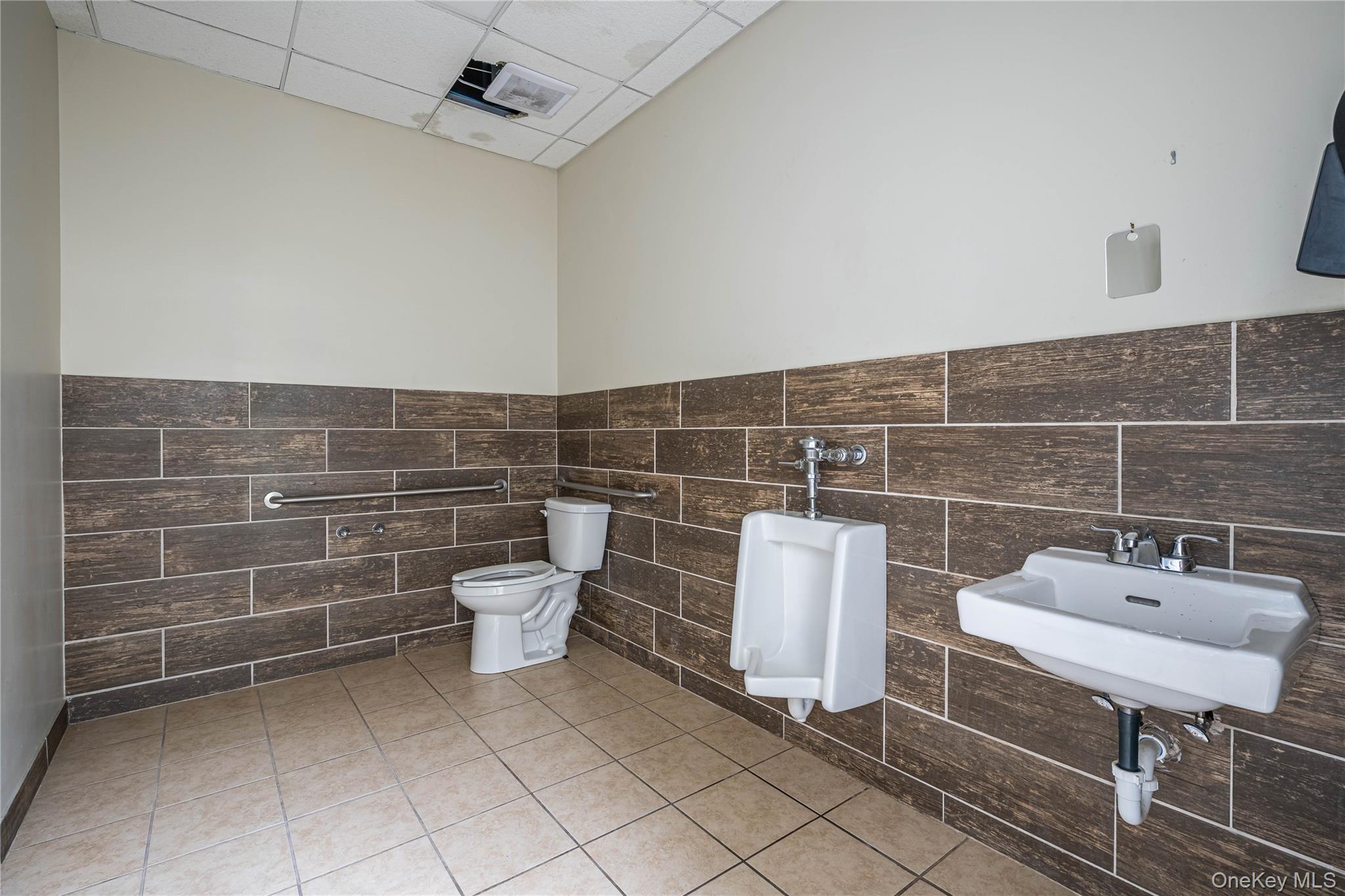 #18 photo, 320 State Route 17M, Monroe , NY 10950