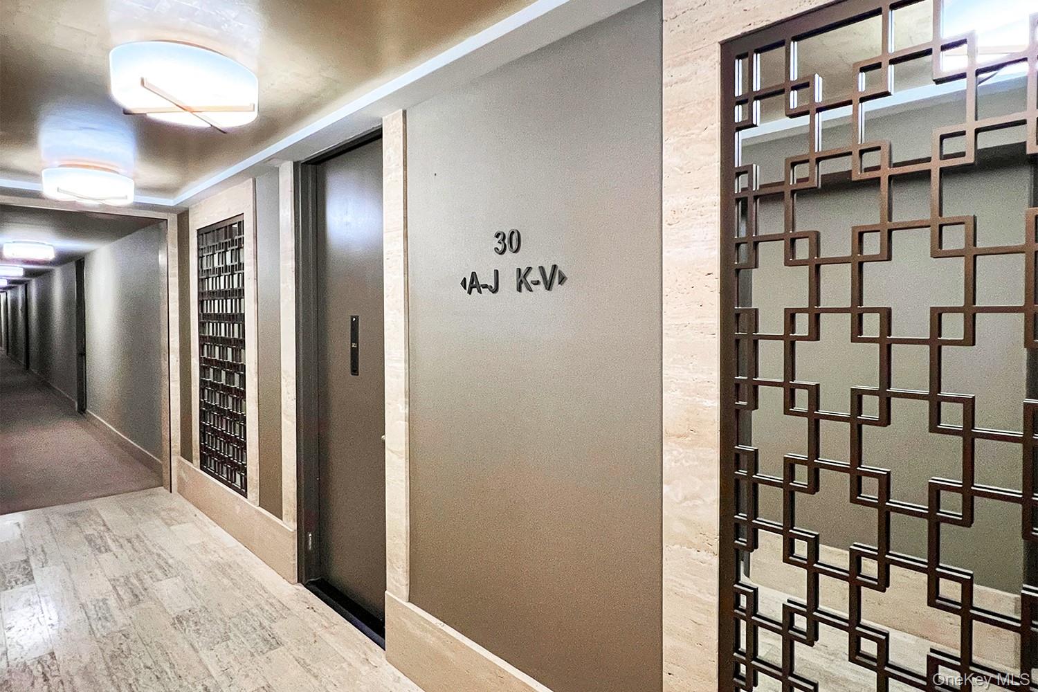 #3 photo, 20 West 64 Street, New York (Manhattan) , NY 10023