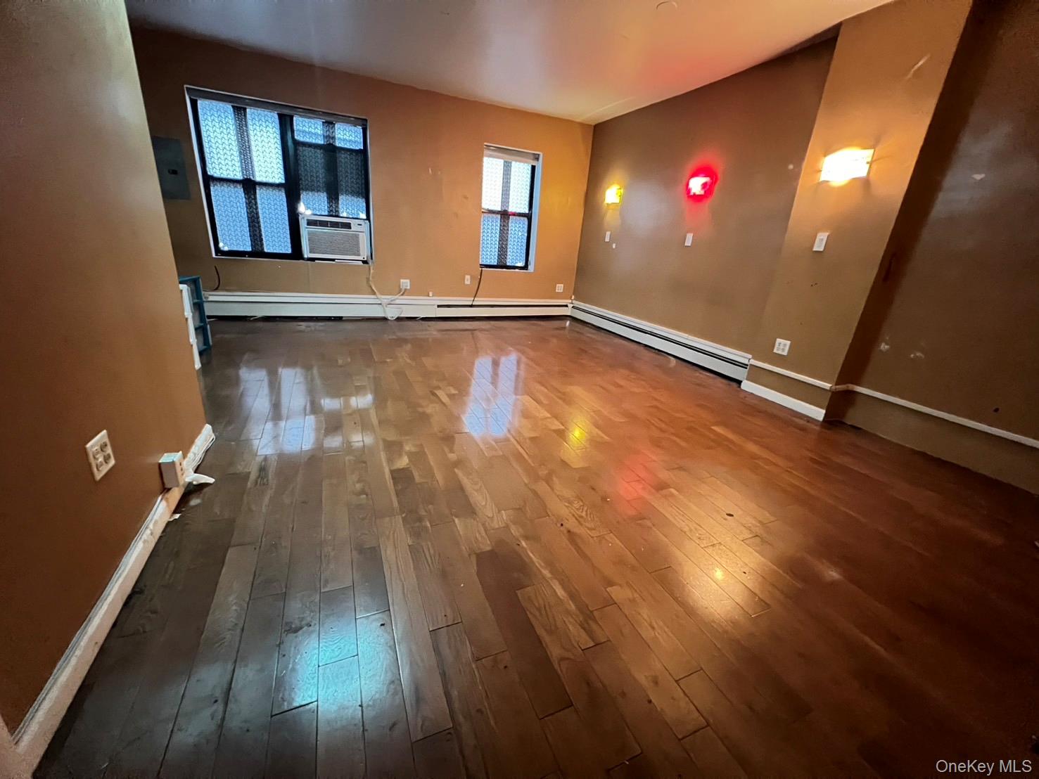 #3 photo, 9549 Roosevelt Avenue, Jackson Heights , NY 11372