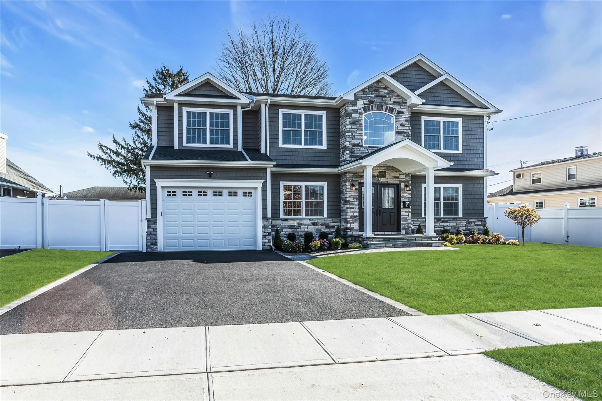 #2 photo, 9 Briggs Street, Hicksville , NY 11801