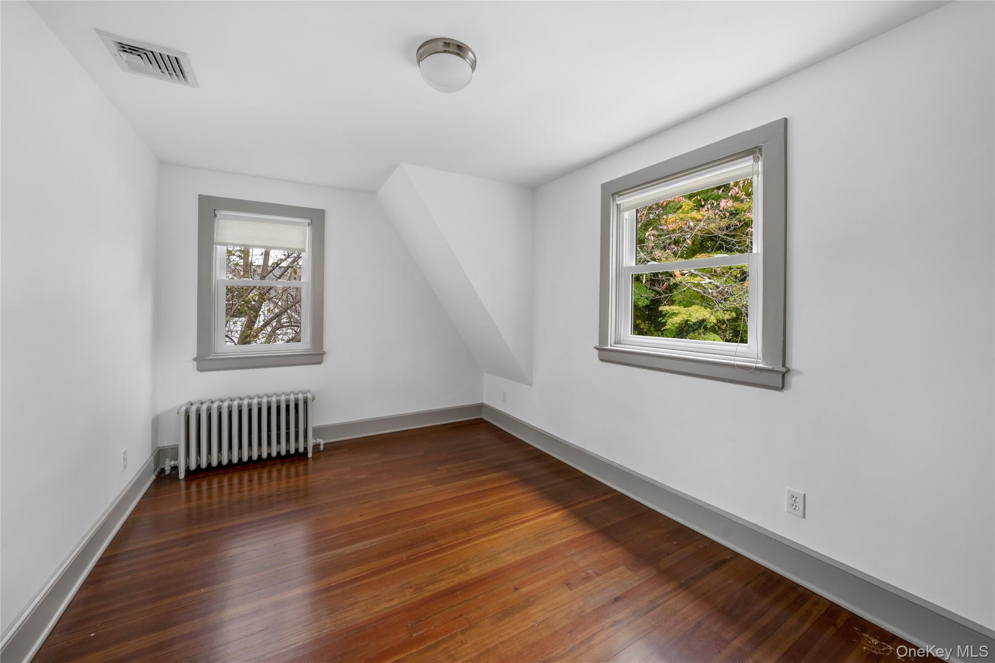 #2 photo, 56 Gard Avenue, Bronxville , NY 10708