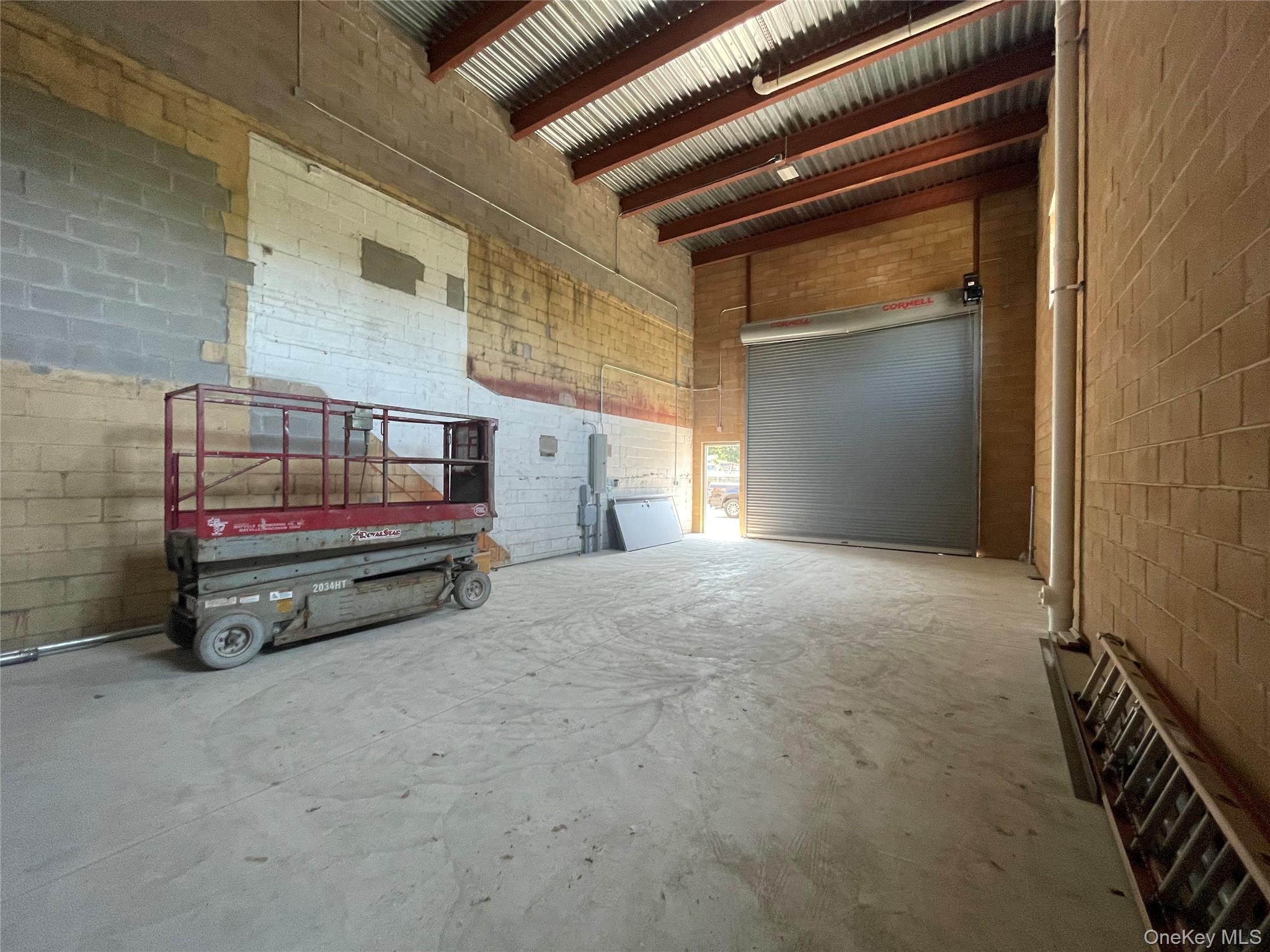 #12 photo, 275 Elsworth Street, Саффолк ‖ Holbrook , NY 11741