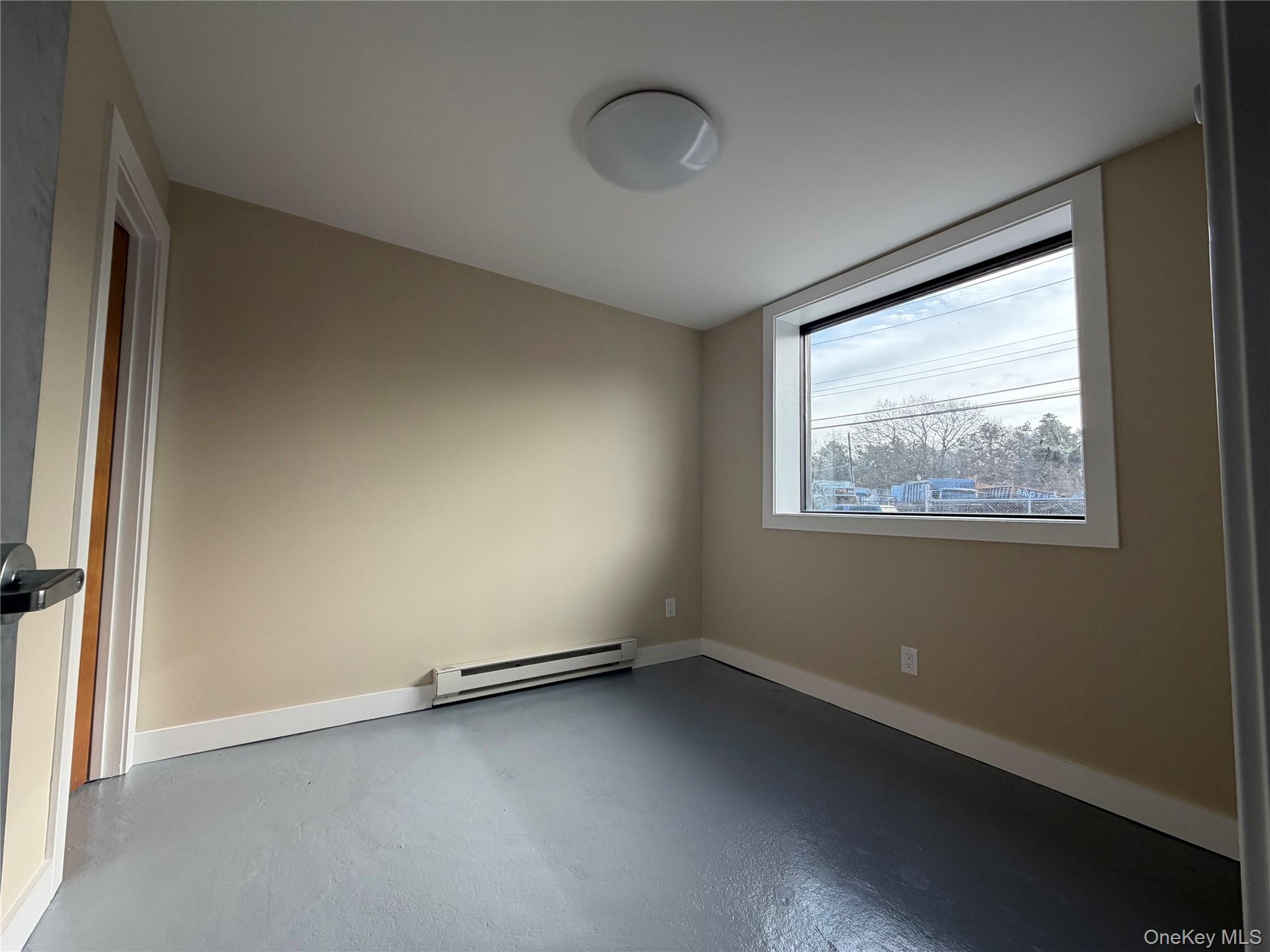 #14 photo, 275 Elsworth Street, Саффолк ‖ Holbrook , NY 11741